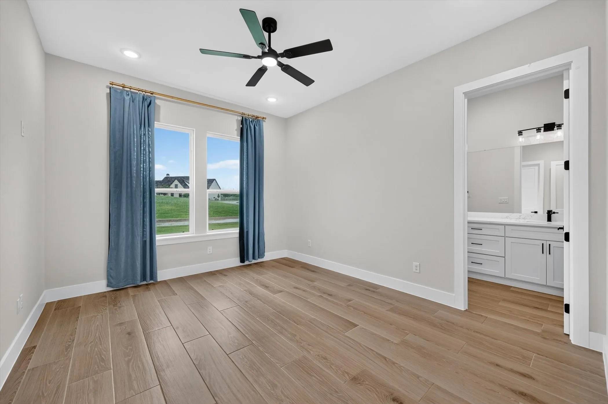 Single Family Residence For Sale in Tarrant County , 6608 Benson Court, Mansfield, Texas 76063, 5 Bedroom, 6 Bathroom, 4 Garage spaces, 5,170 Sqft, built in 2024, mls#21280962, Real Estate Agent in Mansfield, Homes For Sale in Tarrant county, Homes For Sale in Mansfield, Realtor in Mansfield Texas, Real Estate Brokerage Independent Realty Texas, Luminita Cordes Realtor