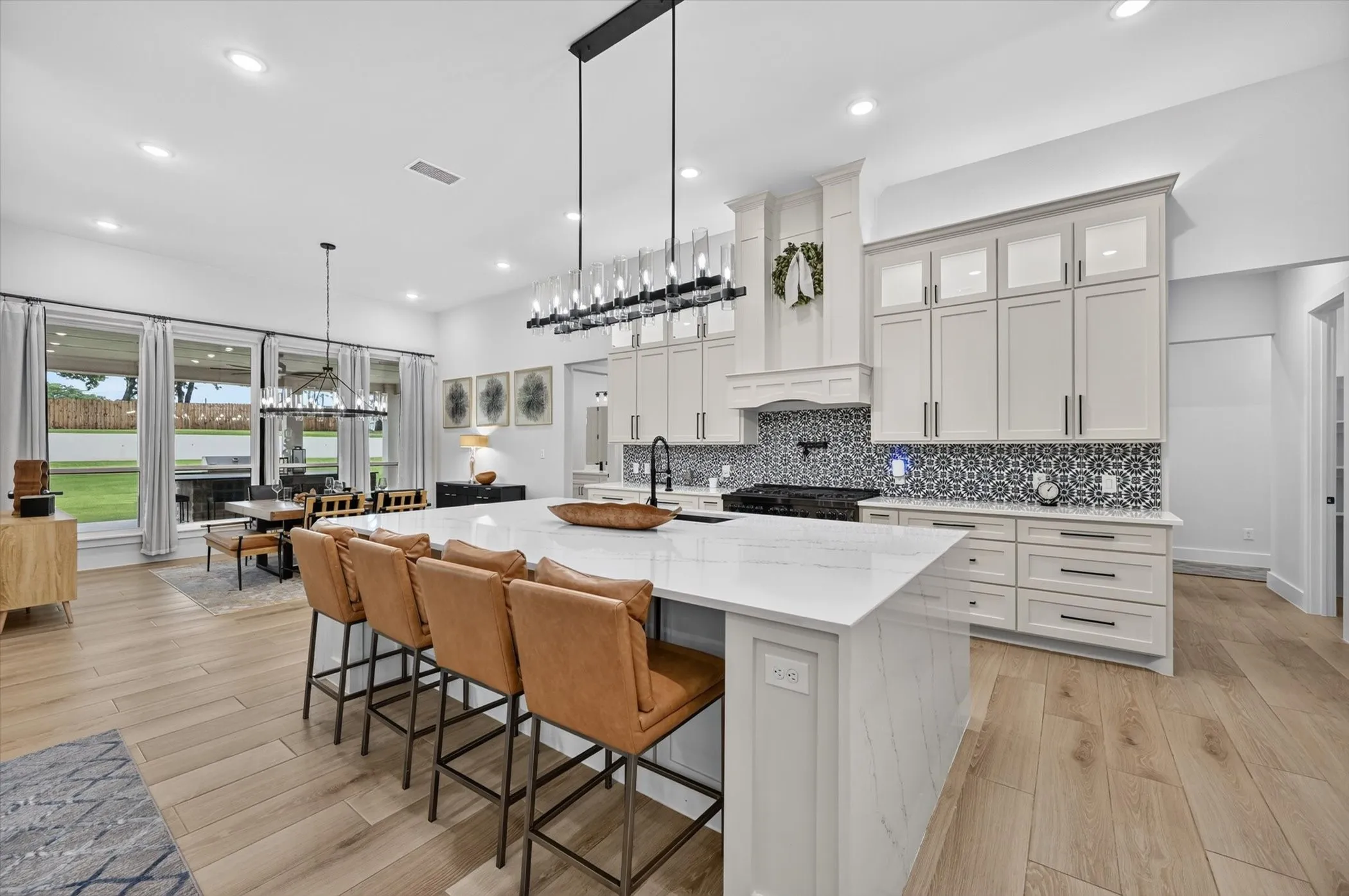 Single Family Residence For Sale in Tarrant County , 6608 Benson Court, Mansfield, Texas 76063, 5 Bedroom, 6 Bathroom, 4 Garage spaces, 5,170 Sqft, built in 2024, mls#21280962, Real Estate Agent in Mansfield, Homes For Sale in Tarrant county, Homes For Sale in Mansfield, Realtor in Mansfield Texas, Real Estate Brokerage Independent Realty Texas, Luminita Cordes Realtor