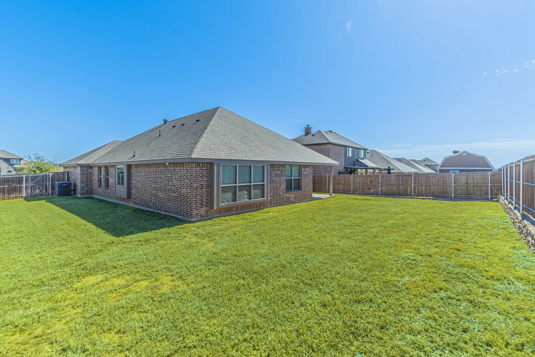 Single Family Residence For Sale in Dallas County , 1901 Maplewood Drive, Glenn Heights, Texas 75154, 3 Bedroom, 2 Bathroom, 2 Garage spaces, 2,108 Sqft, built in 2019, mls#21266926, Real Estate Agent in Glenn Heights, Homes For Sale in Dallas county, Homes For Sale in Glenn Heights, Realtor in Glenn Heights Texas, Real Estate Brokerage Independent Realty Texas, Luminita Cordes Realtor