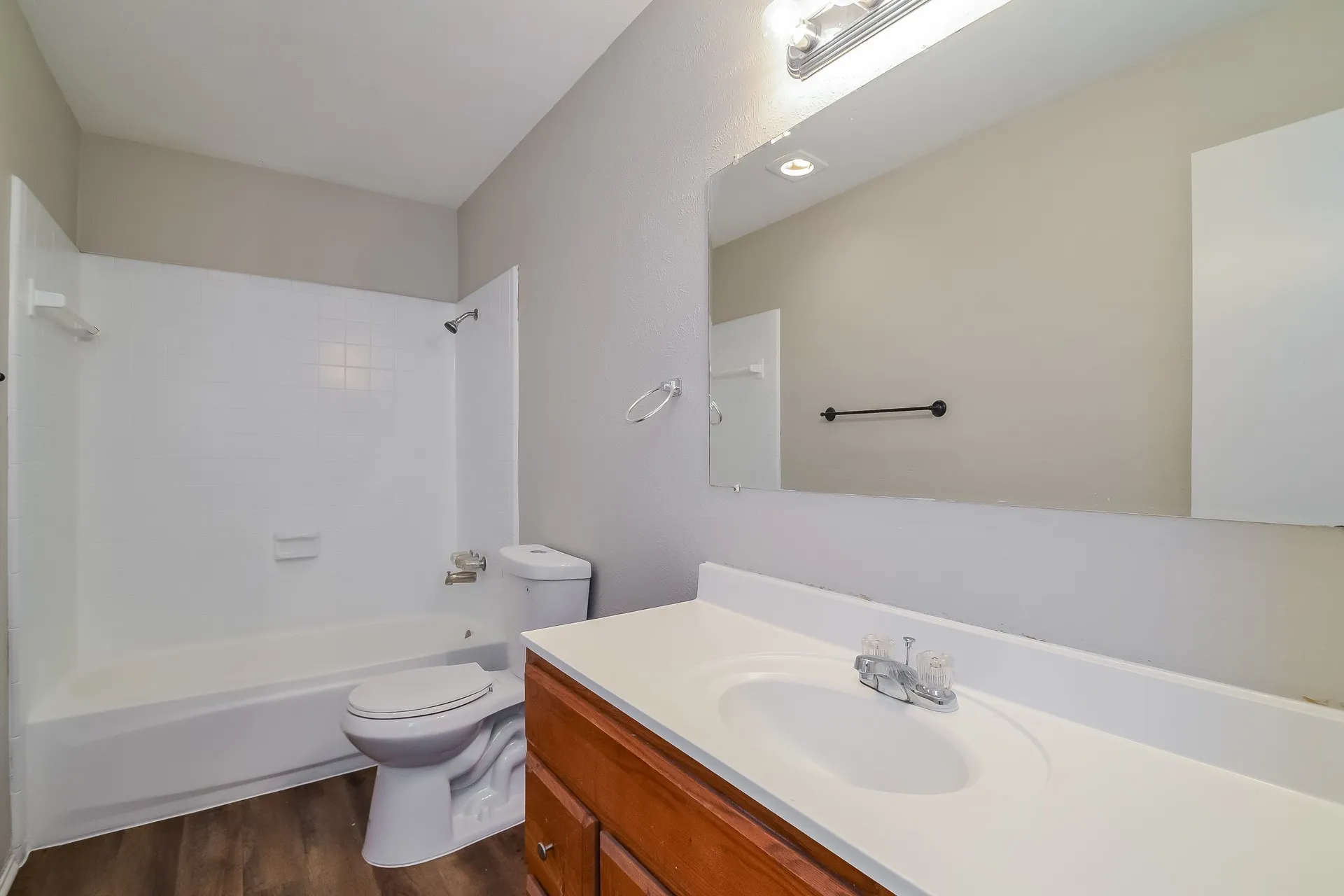 Single Family Residence For Rent in Dallas County , 5702 Magnolia Lane, Rowlett, Texas 75089, 3 Bedroom, 2 Bathroom, 2 Garage spaces, 1,416 Sqft, built in 1976, mls#21281651, Real Estate Agent in Rowlett, Homes For Rent in Dallas county, Homes For Rent in Rowlett, Realtor in Rowlett Texas, Real Estate Brokerage Independent Realty Texas, Luminita Cordes Realtor