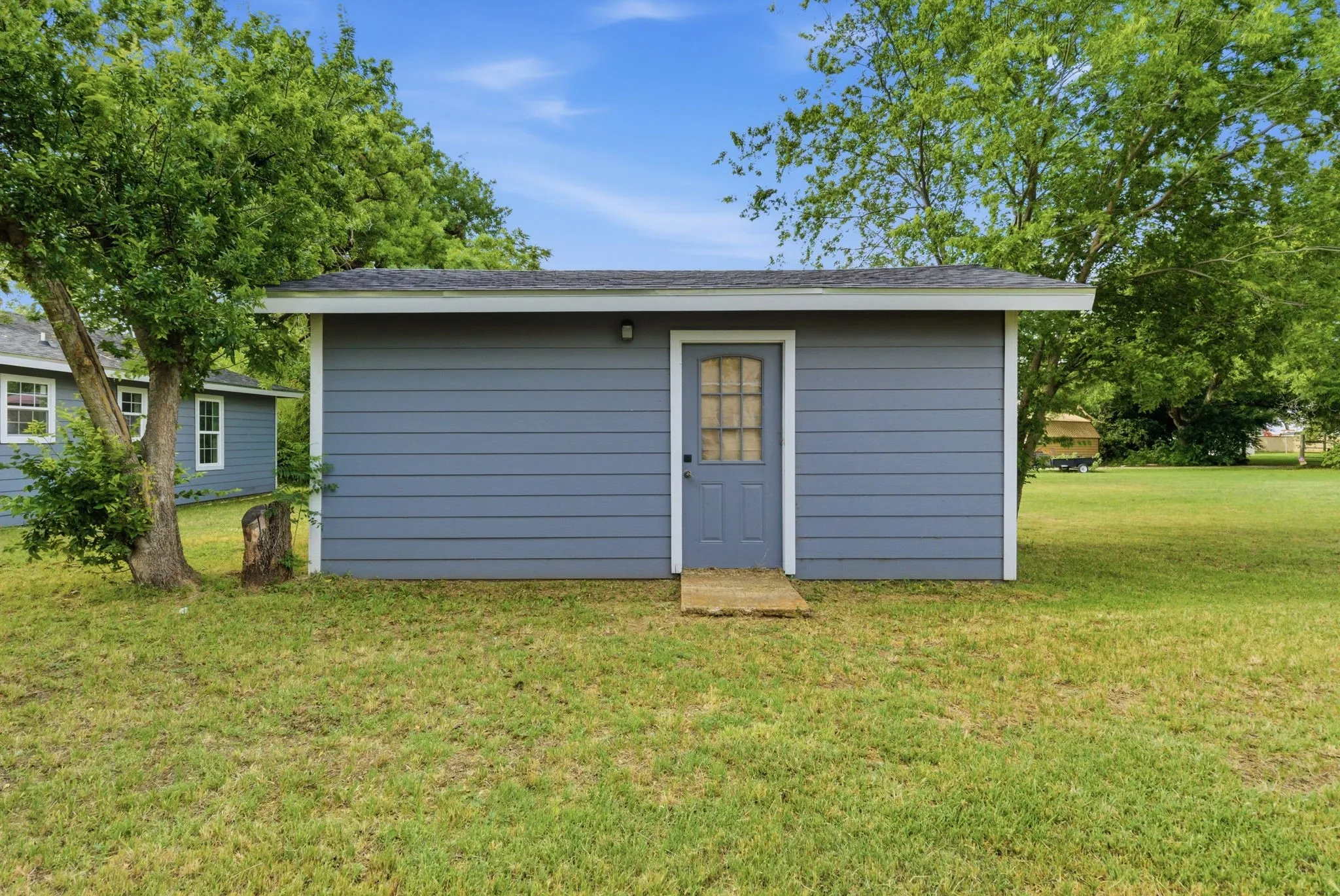 Single Family Residence For Sale in Hood County , 203 N Kickapoo Street, Lipan, Texas 76462, 2 Bedroom, 1 Bathroom, Garage spaces, 1,424 Sqft, built in 1948, mls#21274864, Real Estate Agent in Lipan, Homes For Sale in Hood county, Homes For Sale in Lipan, Realtor in Lipan Texas, Real Estate Brokerage Independent Realty Texas, Luminita Cordes Realtor