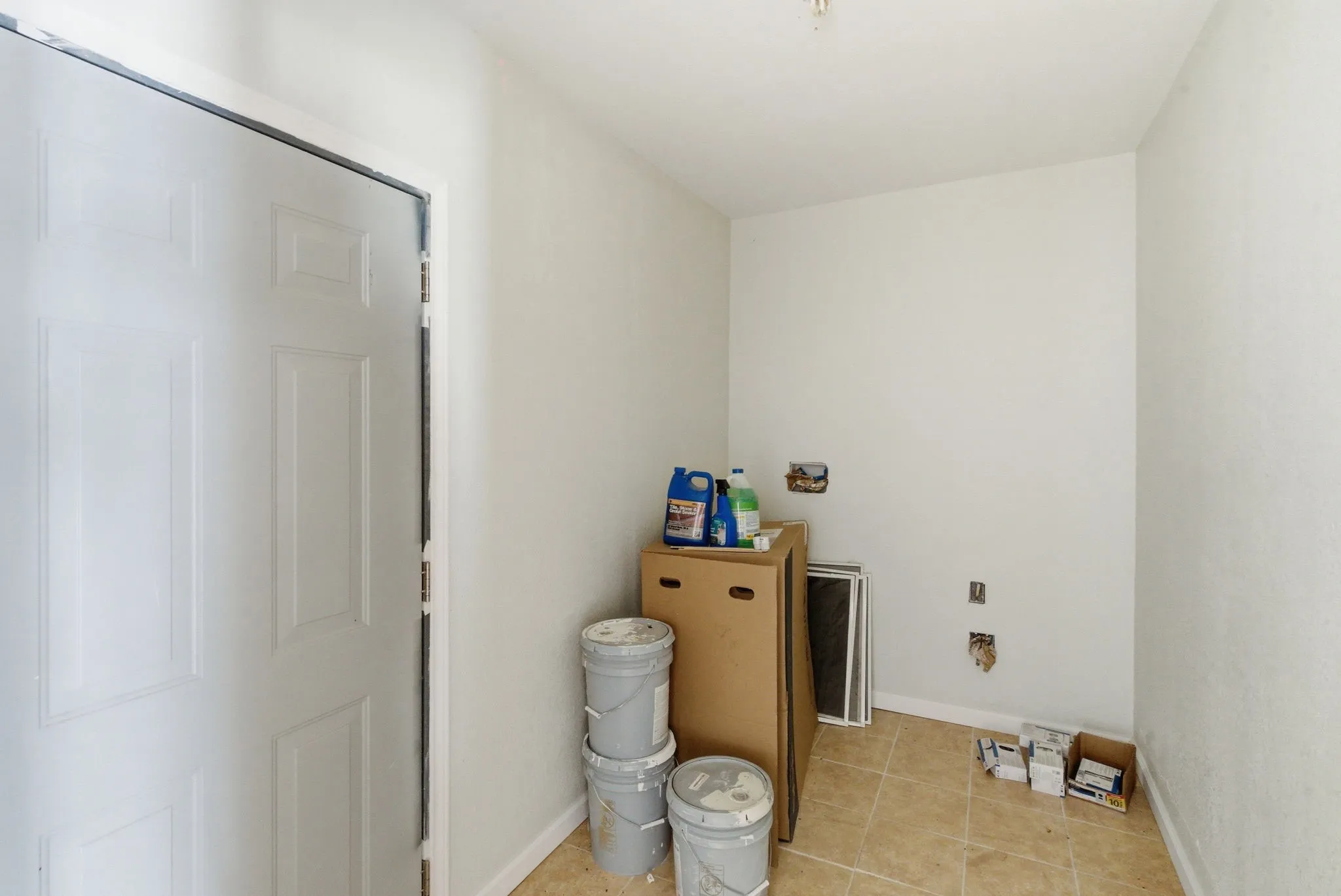 Single Family Residence For Sale in Hood County , 203 N Kickapoo Street, Lipan, Texas 76462, 2 Bedroom, 1 Bathroom, Garage spaces, 1,424 Sqft, built in 1948, mls#21274864, Real Estate Agent in Lipan, Homes For Sale in Hood county, Homes For Sale in Lipan, Realtor in Lipan Texas, Real Estate Brokerage Independent Realty Texas, Luminita Cordes Realtor