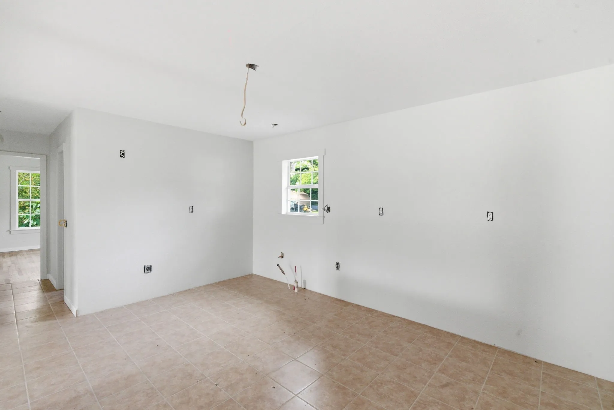 Single Family Residence For Sale in Hood County , 203 N Kickapoo Street, Lipan, Texas 76462, 2 Bedroom, 1 Bathroom, Garage spaces, 1,424 Sqft, built in 1948, mls#21274864, Real Estate Agent in Lipan, Homes For Sale in Hood county, Homes For Sale in Lipan, Realtor in Lipan Texas, Real Estate Brokerage Independent Realty Texas, Luminita Cordes Realtor