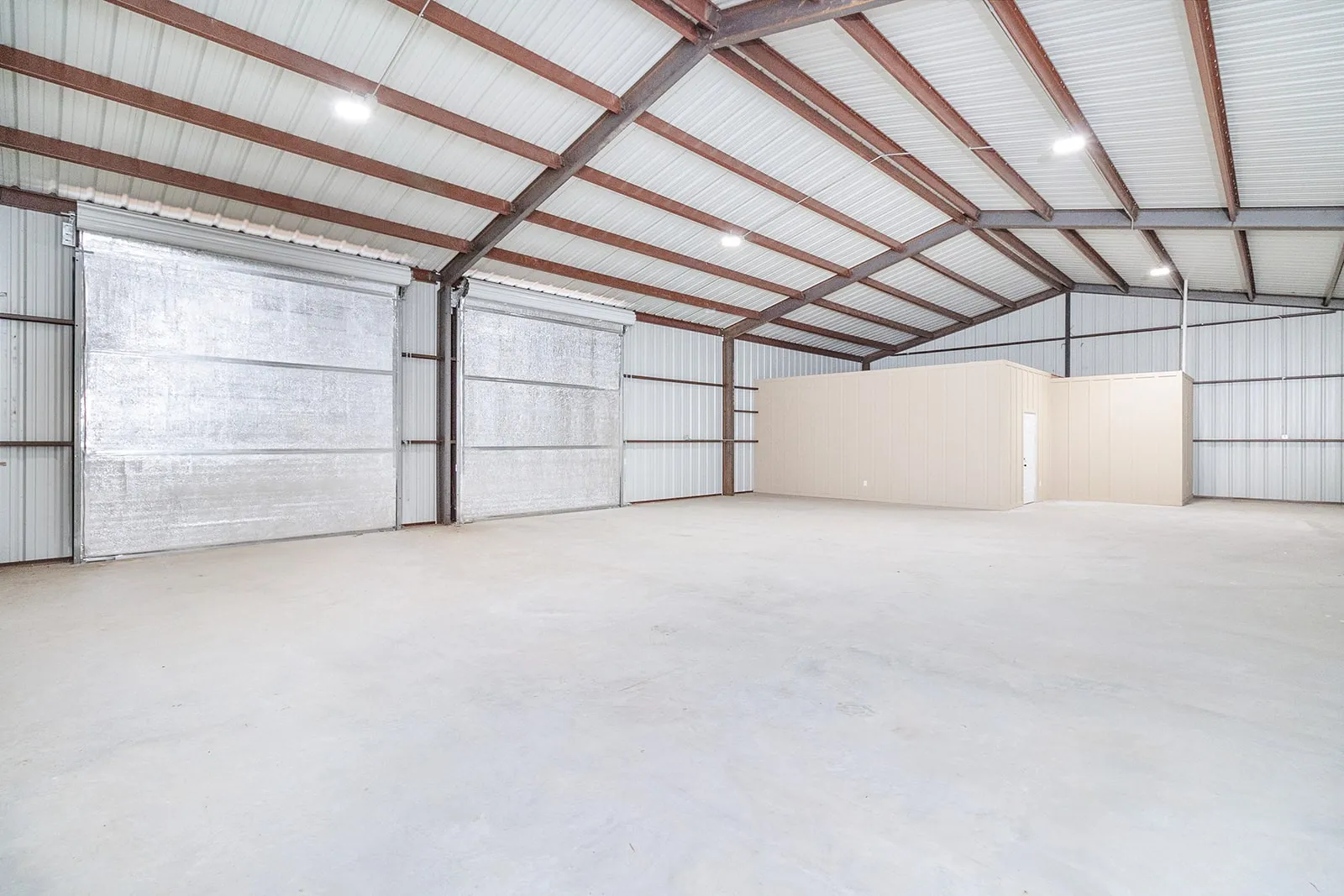 Warehouse For Sale in Mc Culloch County , 101 Richards, Brady, Texas 76825, 0, 0, Garage spaces, 0 Sqft, built in 2025, Price $250,000, mls#21281671, Real Estate Agent in Brady, Homes For Sale in Mc Culloch county, Homes For Sale in Brady, Realtor in Brady Texas, Real Estate Brokerage Independent Realty Texas, Luminita Cordes Realtor