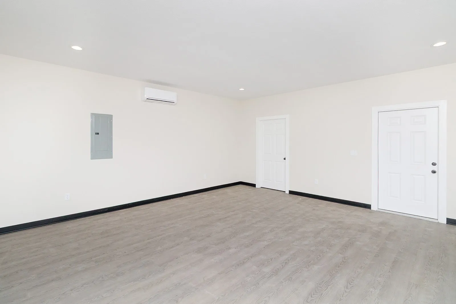 Warehouse For Sale in Mc Culloch County , 101 Richards, Brady, Texas 76825, 0, 0, Garage spaces, 0 Sqft, built in 2025, Price $250,000, mls#21281671, Real Estate Agent in Brady, Homes For Sale in Mc Culloch county, Homes For Sale in Brady, Realtor in Brady Texas, Real Estate Brokerage Independent Realty Texas, Luminita Cordes Realtor