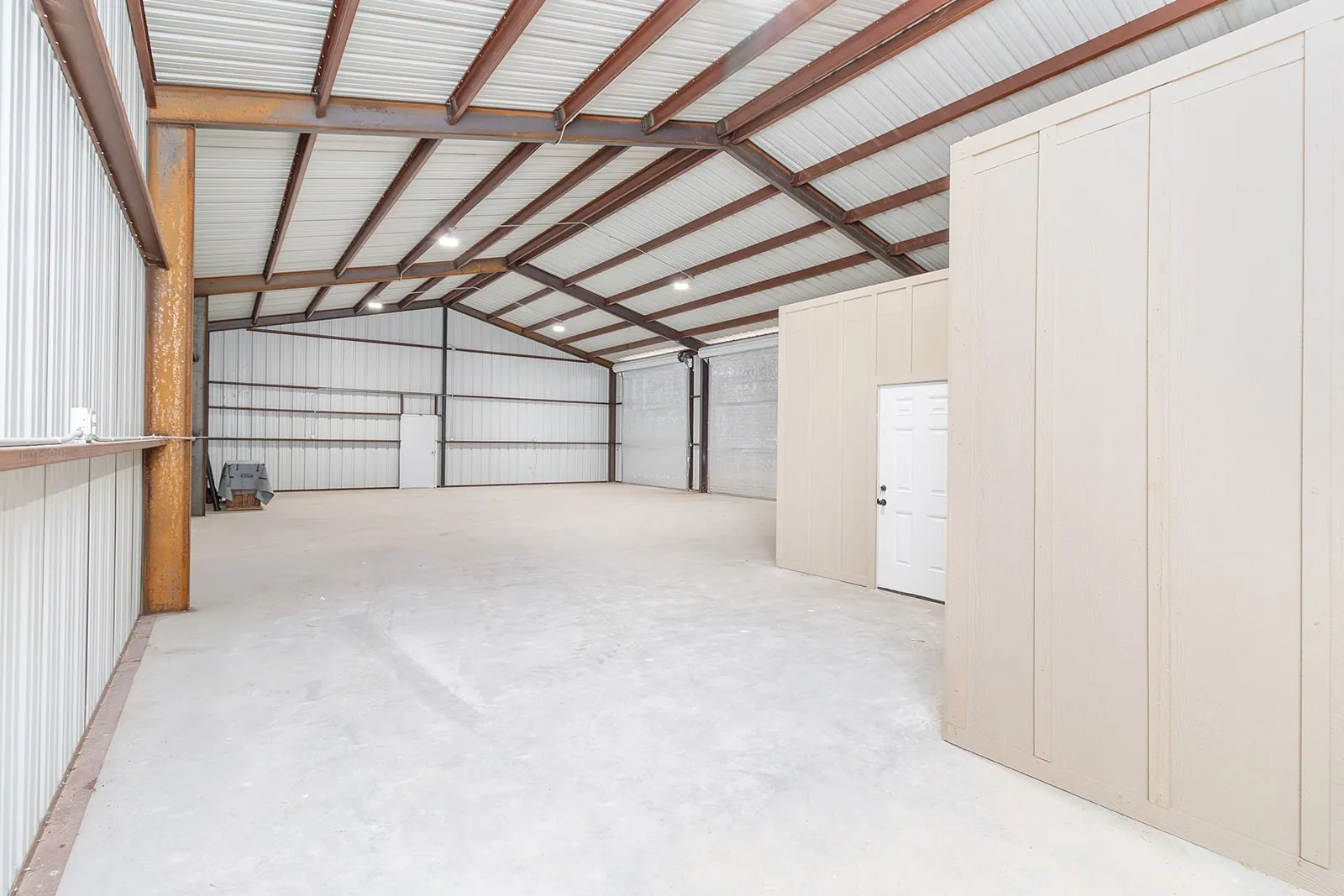 Warehouse For Sale in Mc Culloch County , 101 Richards, Brady, Texas 76825, 0, 0, Garage spaces, 0 Sqft, built in 2025, Price $250,000, mls#21281671, Real Estate Agent in Brady, Homes For Sale in Mc Culloch county, Homes For Sale in Brady, Realtor in Brady Texas, Real Estate Brokerage Independent Realty Texas, Luminita Cordes Realtor