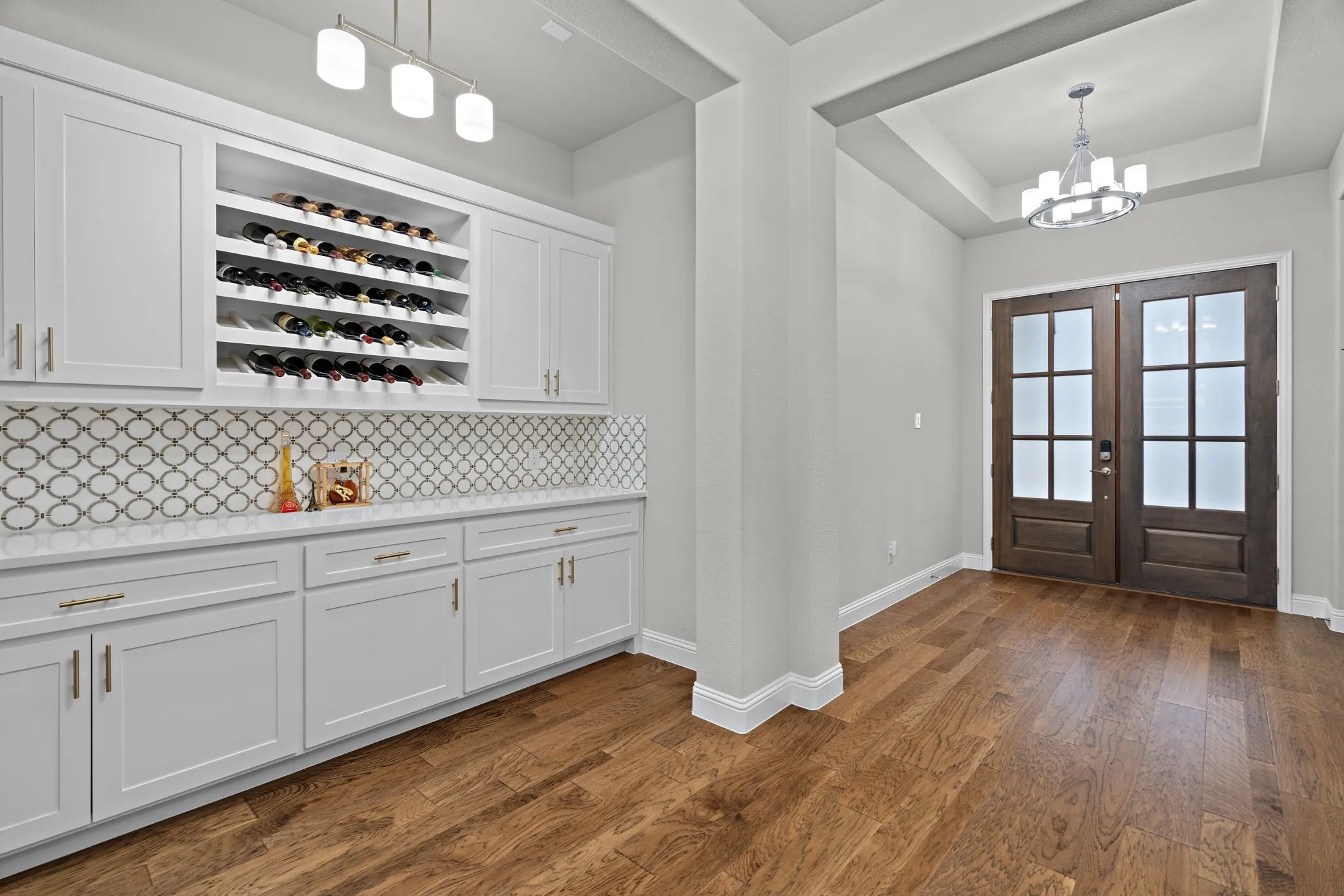 Single Family Residence For Sale in Denton County , 11416 Hickory Falls Drive, Argyle, Texas 76226, 4 Bedroom, 5 Bathroom, 3 Garage spaces, 3,807 Sqft, built in 2021, mls#21275550, Real Estate Agent in Argyle, Homes For Sale in Denton county, Homes For Sale in Argyle, Realtor in Argyle Texas, Real Estate Brokerage Independent Realty Texas, Luminita Cordes Realtor