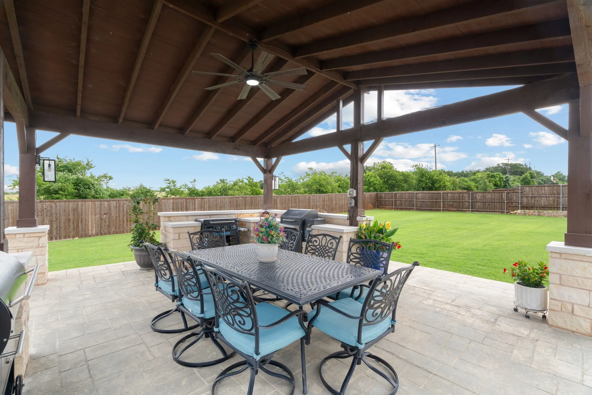 Single Family Residence For Sale in Denton County , 11416 Hickory Falls Drive, Argyle, Texas 76226, 4 Bedroom, 5 Bathroom, 3 Garage spaces, 3,807 Sqft, built in 2021, mls#21275550, Real Estate Agent in Argyle, Homes For Sale in Denton county, Homes For Sale in Argyle, Realtor in Argyle Texas, Real Estate Brokerage Independent Realty Texas, Luminita Cordes Realtor
