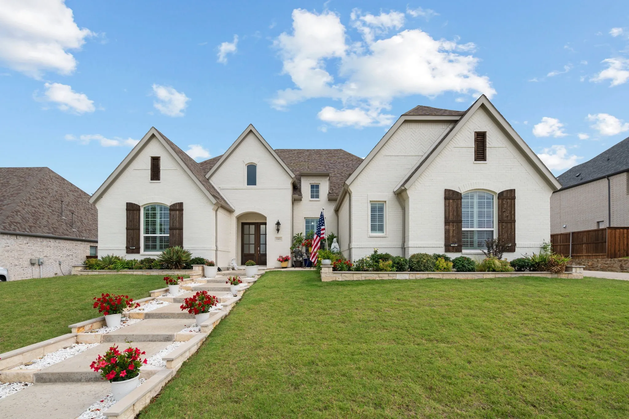 Single Family Residence For Sale in Denton County , 11416 Hickory Falls Drive, Argyle, Texas 76226, 4 Bedroom, 5 Bathroom, 3 Garage spaces, 3,807 Sqft, built in 2021, mls#21275550, Real Estate Agent in Argyle, Homes For Sale in Denton county, Homes For Sale in Argyle, Realtor in Argyle Texas, Real Estate Brokerage Independent Realty Texas, Luminita Cordes Realtor