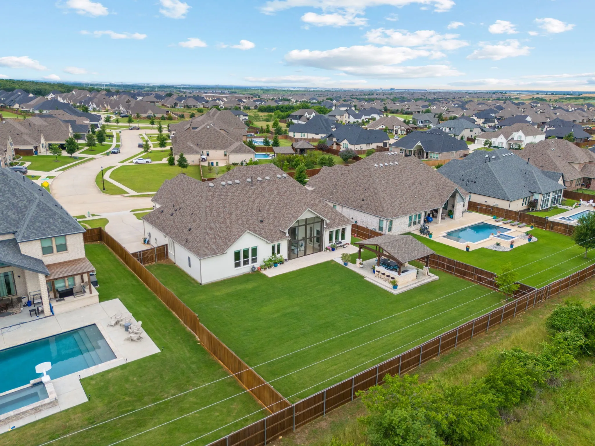 Single Family Residence For Sale in Denton County , 11416 Hickory Falls Drive, Argyle, Texas 76226, 4 Bedroom, 5 Bathroom, 3 Garage spaces, 3,807 Sqft, built in 2021, mls#21275550, Real Estate Agent in Argyle, Homes For Sale in Denton county, Homes For Sale in Argyle, Realtor in Argyle Texas, Real Estate Brokerage Independent Realty Texas, Luminita Cordes Realtor