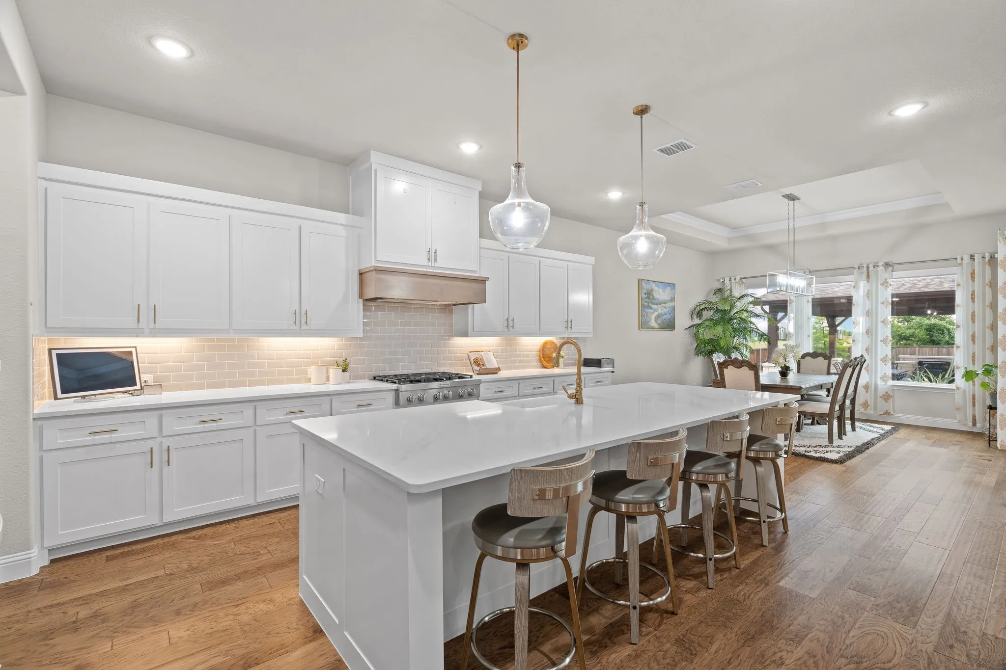 Single Family Residence For Sale in Denton County , 11416 Hickory Falls Drive, Argyle, Texas 76226, 4 Bedroom, 5 Bathroom, 3 Garage spaces, 3,807 Sqft, built in 2021, mls#21275550, Real Estate Agent in Argyle, Homes For Sale in Denton county, Homes For Sale in Argyle, Realtor in Argyle Texas, Real Estate Brokerage Independent Realty Texas, Luminita Cordes Realtor