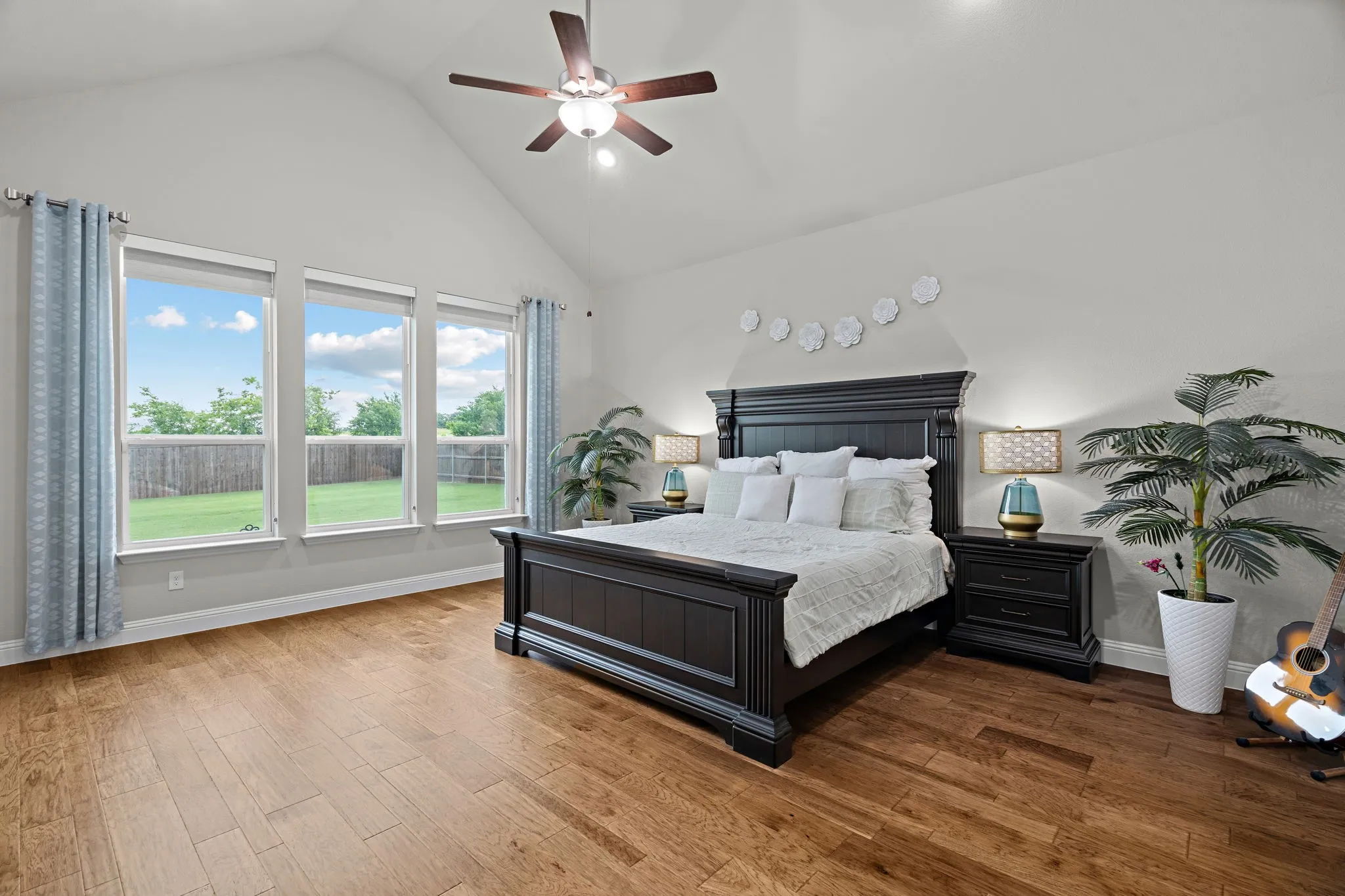 Single Family Residence For Sale in Denton County , 11416 Hickory Falls Drive, Argyle, Texas 76226, 4 Bedroom, 5 Bathroom, 3 Garage spaces, 3,807 Sqft, built in 2021, mls#21275550, Real Estate Agent in Argyle, Homes For Sale in Denton county, Homes For Sale in Argyle, Realtor in Argyle Texas, Real Estate Brokerage Independent Realty Texas, Luminita Cordes Realtor