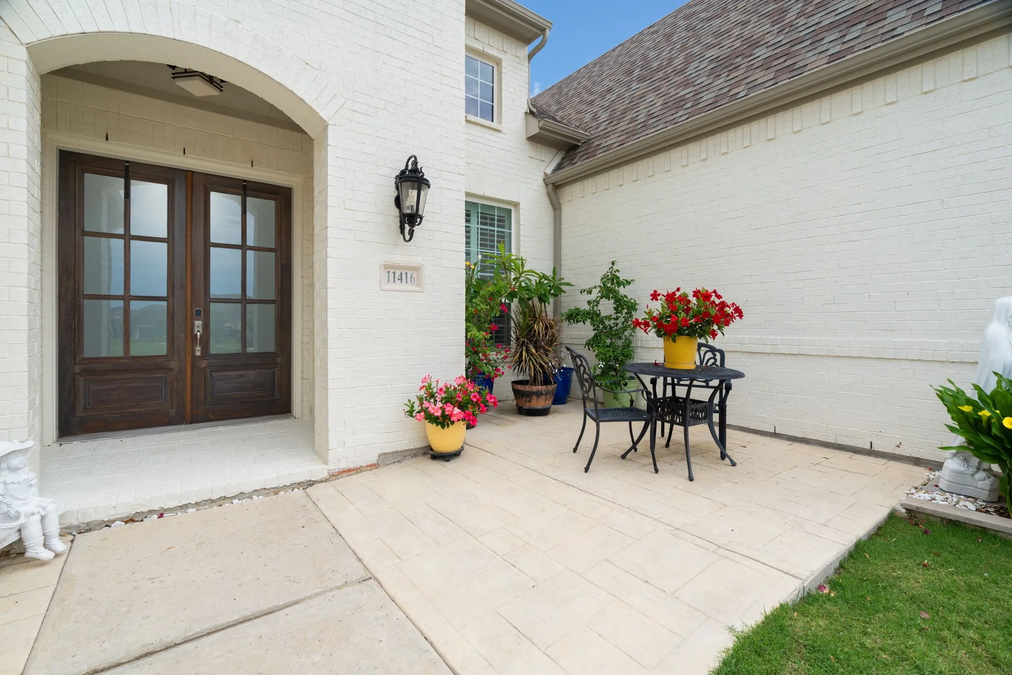 Single Family Residence For Sale in Denton County , 11416 Hickory Falls Drive, Argyle, Texas 76226, 4 Bedroom, 5 Bathroom, 3 Garage spaces, 3,807 Sqft, built in 2021, mls#21275550, Real Estate Agent in Argyle, Homes For Sale in Denton county, Homes For Sale in Argyle, Realtor in Argyle Texas, Real Estate Brokerage Independent Realty Texas, Luminita Cordes Realtor