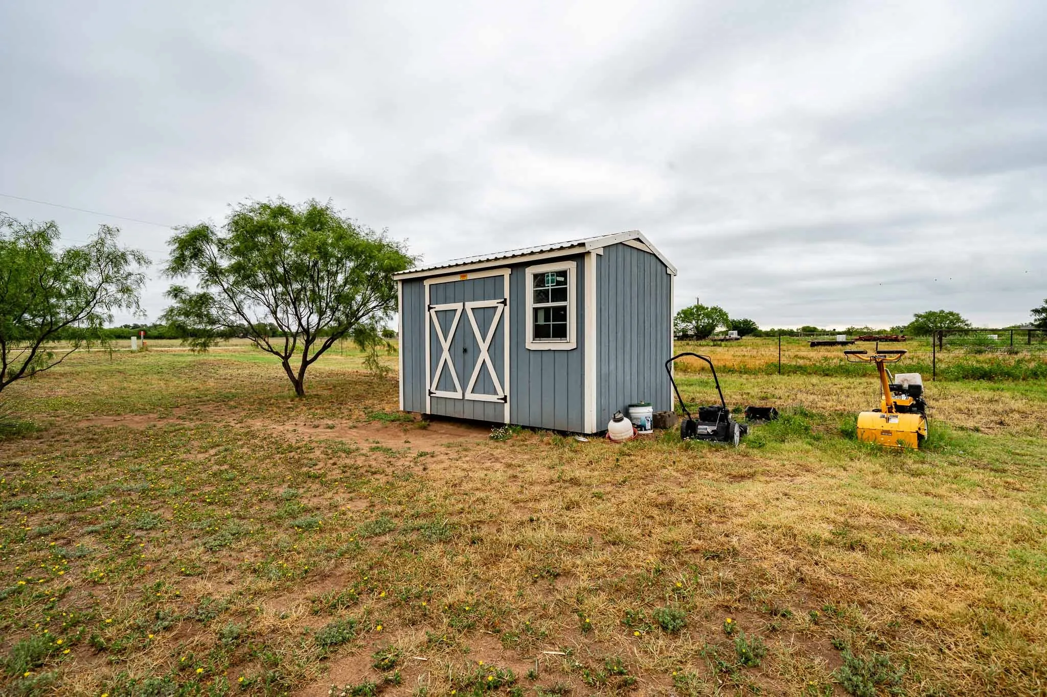 Single Family Residence For Sale in Jones County , 3923 CR 322, Hawley, Texas 79525, 3 Bedroom, 2 Bathroom, Garage spaces, 1,792 Sqft, built in 2004, mls#21281681, Real Estate Agent in Hawley, Homes For Sale in Jones county, Homes For Sale in Hawley, Realtor in Hawley Texas, Real Estate Brokerage Independent Realty Texas, Luminita Cordes Realtor