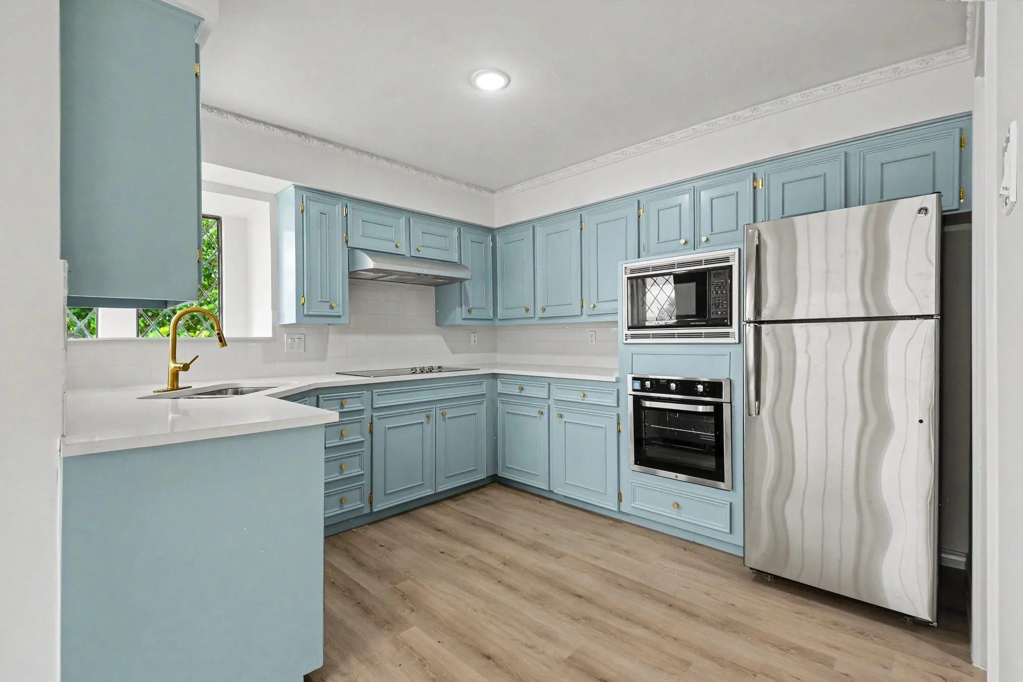 Single Family Residence For Sale in Dallas County , 1702 Surrey Court, Garland, Texas 75043, 3 Bedroom, 2 Bathroom, 2 Garage spaces, 2,279 Sqft, built in 1977, mls#21281686, Real Estate Agent in Garland, Homes For Sale in Dallas county, Homes For Sale in Garland, Realtor in Garland Texas, Real Estate Brokerage Independent Realty Texas, Luminita Cordes Realtor