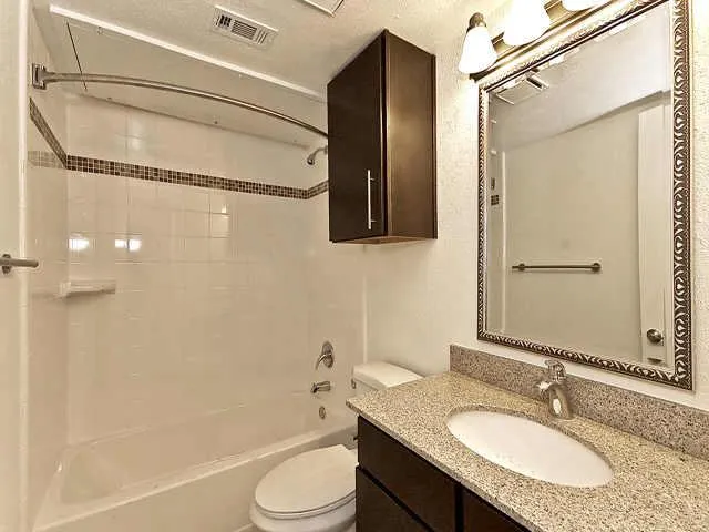 Condominium For Rent in Dallas County , 5909 Birchbrook Drive 133, Dallas, Texas 75206, 2 Bedroom, 2 Bathroom, Garage spaces, 1,124 Sqft, built in 1970, mls#21281694, Real Estate Agent in Dallas, Homes For Rent in Dallas county, Homes For Rent in Dallas, Realtor in Dallas Texas, Real Estate Brokerage Independent Realty Texas, Luminita Cordes Realtor