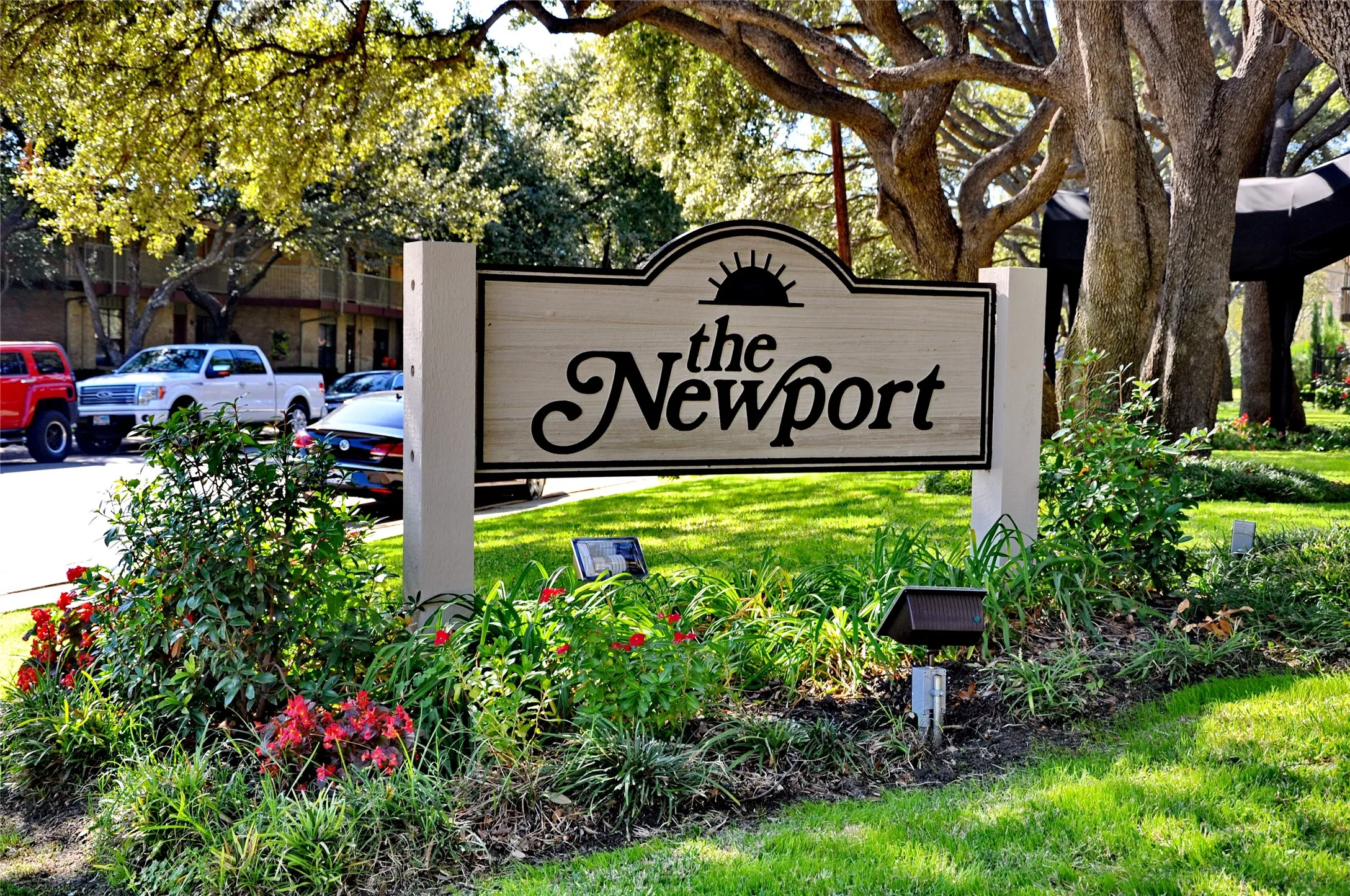 Condominium For Rent in Dallas County , 5909 Birchbrook Drive 133, Dallas, Texas 75206, 2 Bedroom, 2 Bathroom, Garage spaces, 1,124 Sqft, built in 1970, mls#21281694, Real Estate Agent in Dallas, Homes For Rent in Dallas county, Homes For Rent in Dallas, Realtor in Dallas Texas, Real Estate Brokerage Independent Realty Texas, Luminita Cordes Realtor