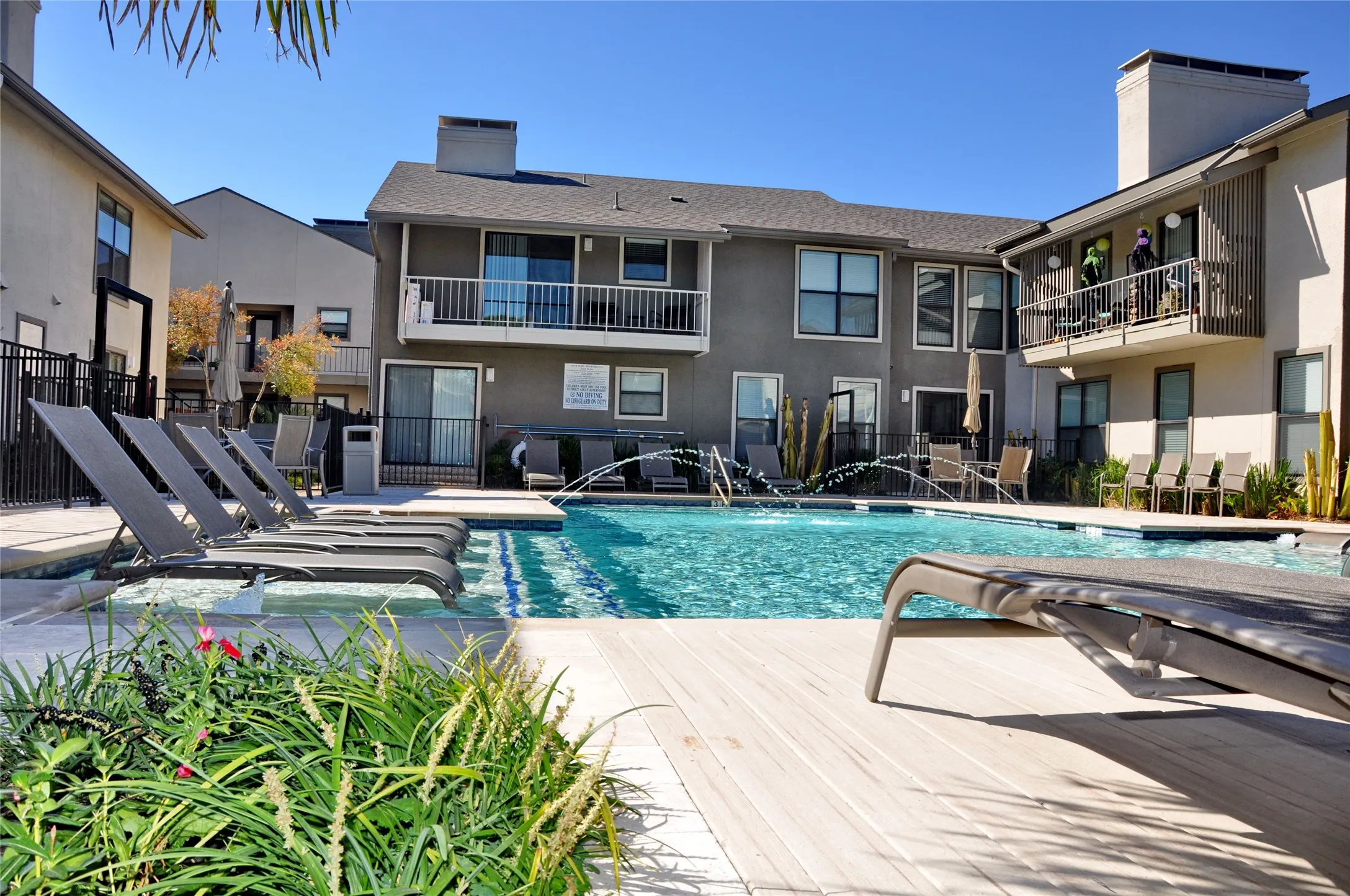 Condominium For Rent in Dallas County , 5909 Birchbrook Drive 133, Dallas, Texas 75206, 2 Bedroom, 2 Bathroom, Garage spaces, 1,124 Sqft, built in 1970, mls#21281694, Real Estate Agent in Dallas, Homes For Rent in Dallas county, Homes For Rent in Dallas, Realtor in Dallas Texas, Real Estate Brokerage Independent Realty Texas, Luminita Cordes Realtor