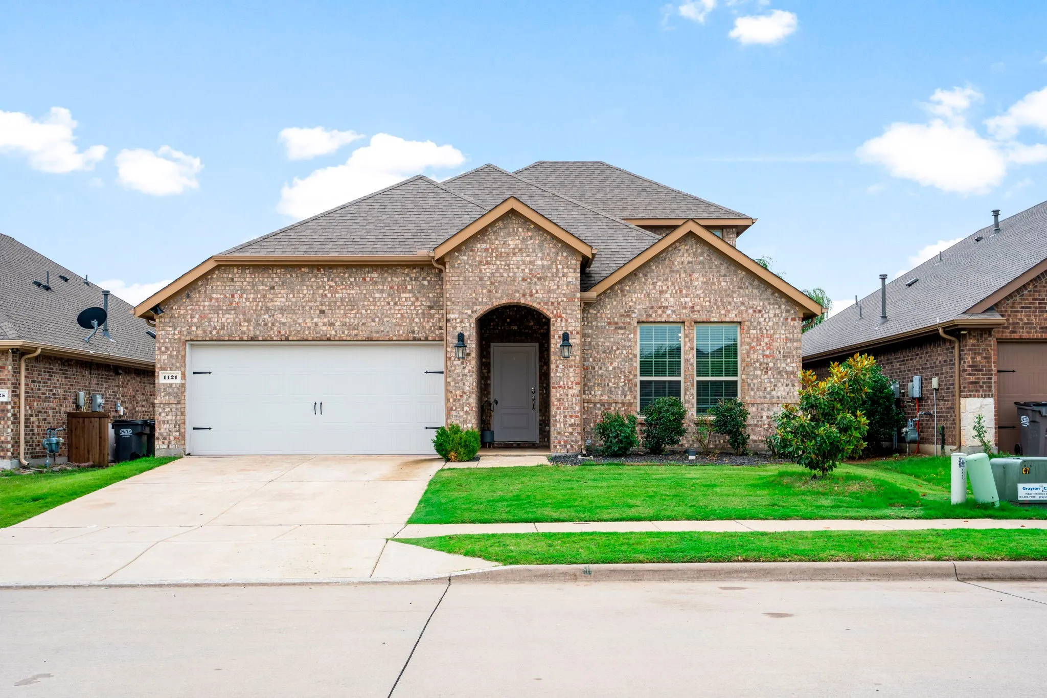 Single Family Residence For Sale in Collin County , 1121 Berry Street, Celina, Texas 75009, 4 Bedroom, 3 Bathroom, 2 Garage spaces, 2,547 Sqft, built in 2019, mls#21278934, Real Estate Agent in Celina, Homes For Sale in Collin county, Homes For Sale in Celina, Realtor in Celina Texas, Real Estate Brokerage Independent Realty Texas, Luminita Cordes Realtor