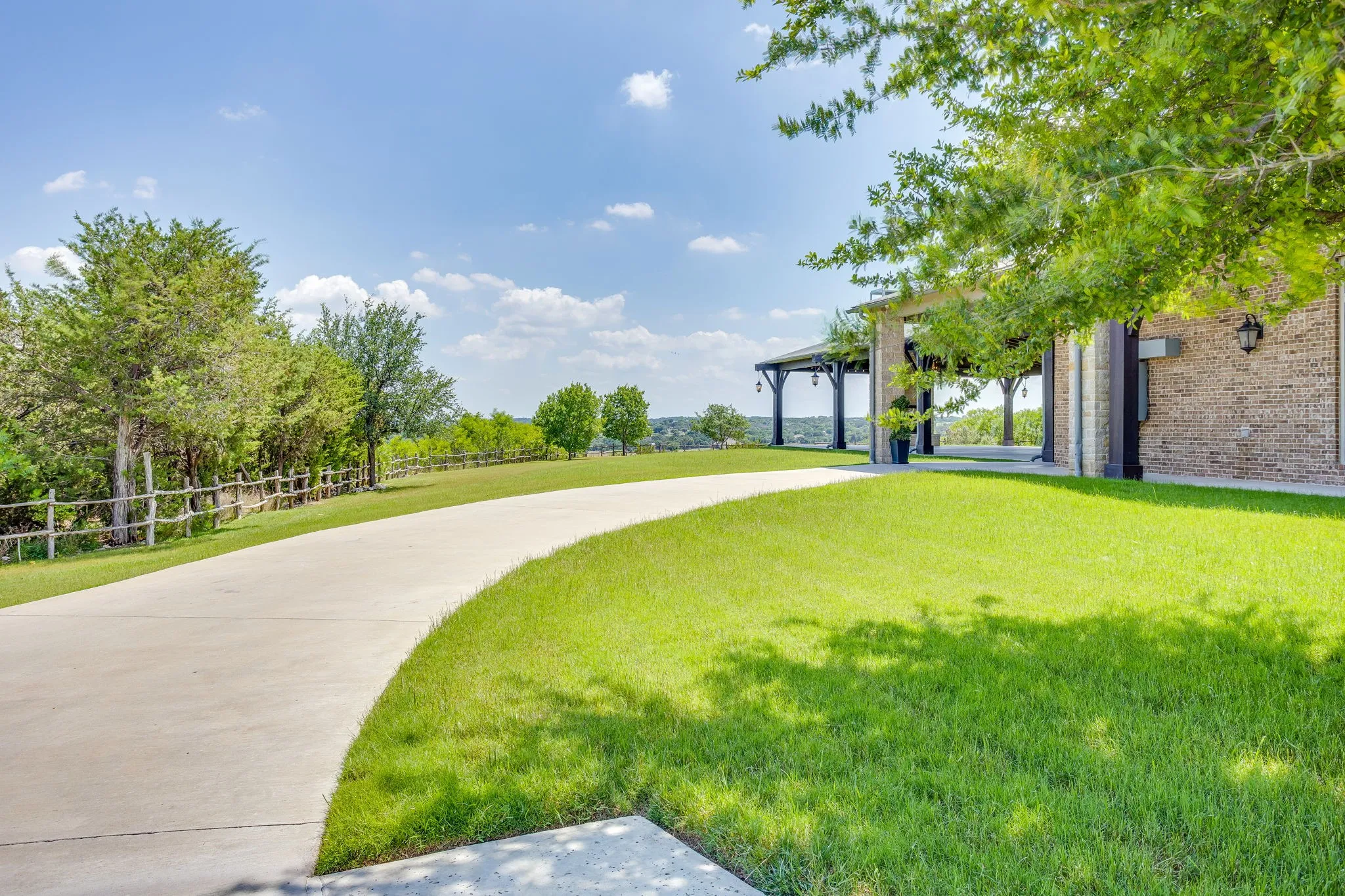 Business For Sale in Parker County , 6000 Tucker Drive, Weatherford, Texas 76085, 0, 0, Garage spaces, 9,921 Sqft, built in 2016, mls#21281578, Real Estate Agent in Weatherford, Homes For Sale in Parker county, Homes For Sale in Weatherford, Realtor in Weatherford Texas, Real Estate Brokerage Independent Realty Texas, Luminita Cordes Realtor