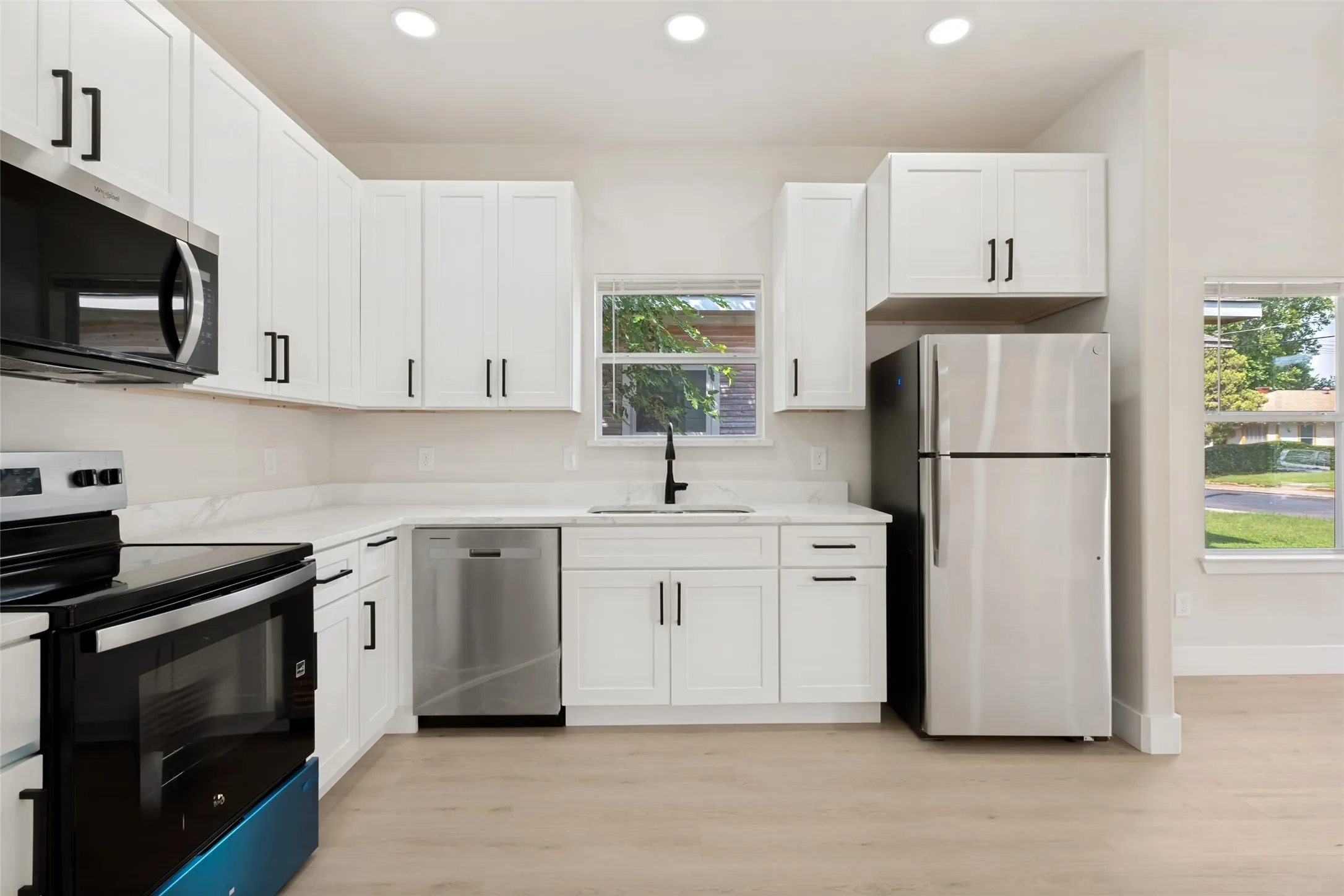Single Family Residence For Sale in Dallas County , 2834 Tanner Street, Dallas, Texas 75215, 3 Bedroom, 2 Bathroom, Garage spaces, 1,218 Sqft, built in 1930, mls#21281609, Real Estate Agent in Dallas, Homes For Sale in Dallas county, Homes For Sale in Dallas, Realtor in Dallas Texas, Real Estate Brokerage Independent Realty Texas, Luminita Cordes Realtor