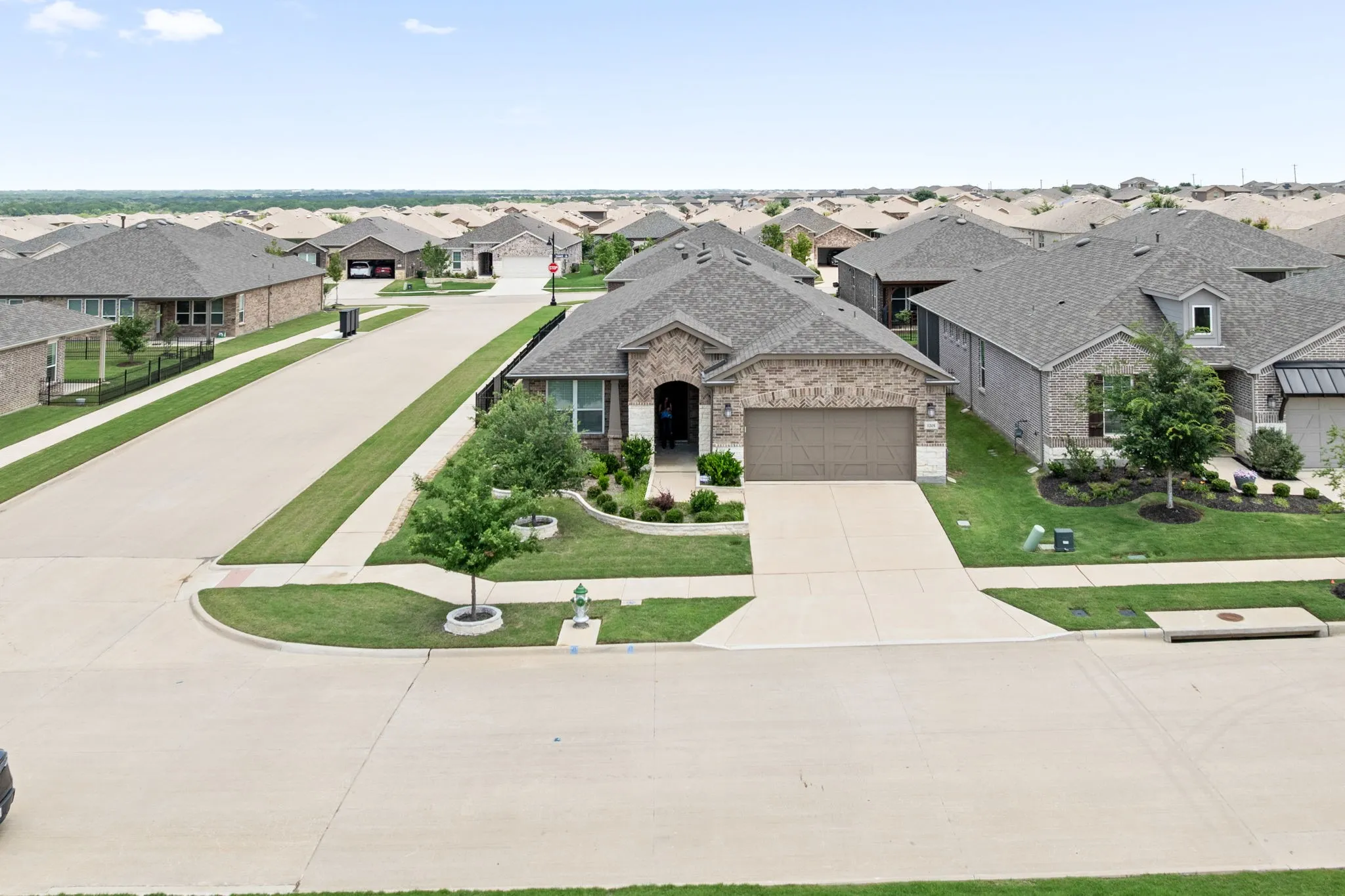Single Family Residence For Sale in Denton County , 1201 Cornerstone Drive, Little Elm, Texas 76227, 2 Bedroom, 2 Bathroom, 2 Garage spaces, 1,986 Sqft, built in 2023, mls#21274298, Real Estate Agent in Little Elm, Homes For Sale in Denton county, Homes For Sale in Little Elm, Realtor in Little Elm Texas, Real Estate Brokerage Independent Realty Texas, Luminita Cordes Realtor