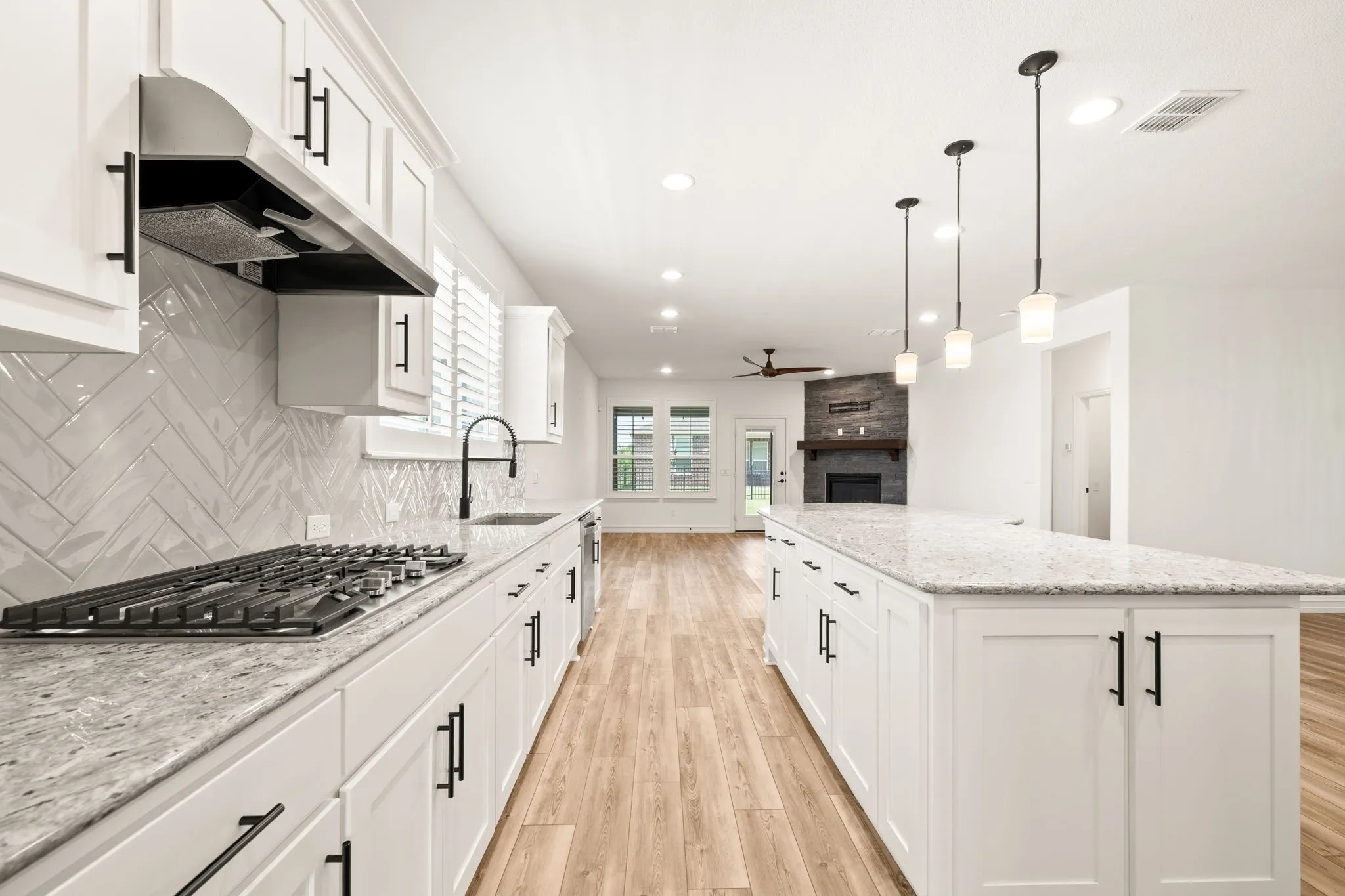 Single Family Residence For Sale in Denton County , 1201 Cornerstone Drive, Little Elm, Texas 76227, 2 Bedroom, 2 Bathroom, 2 Garage spaces, 1,986 Sqft, built in 2023, mls#21274298, Real Estate Agent in Little Elm, Homes For Sale in Denton county, Homes For Sale in Little Elm, Realtor in Little Elm Texas, Real Estate Brokerage Independent Realty Texas, Luminita Cordes Realtor