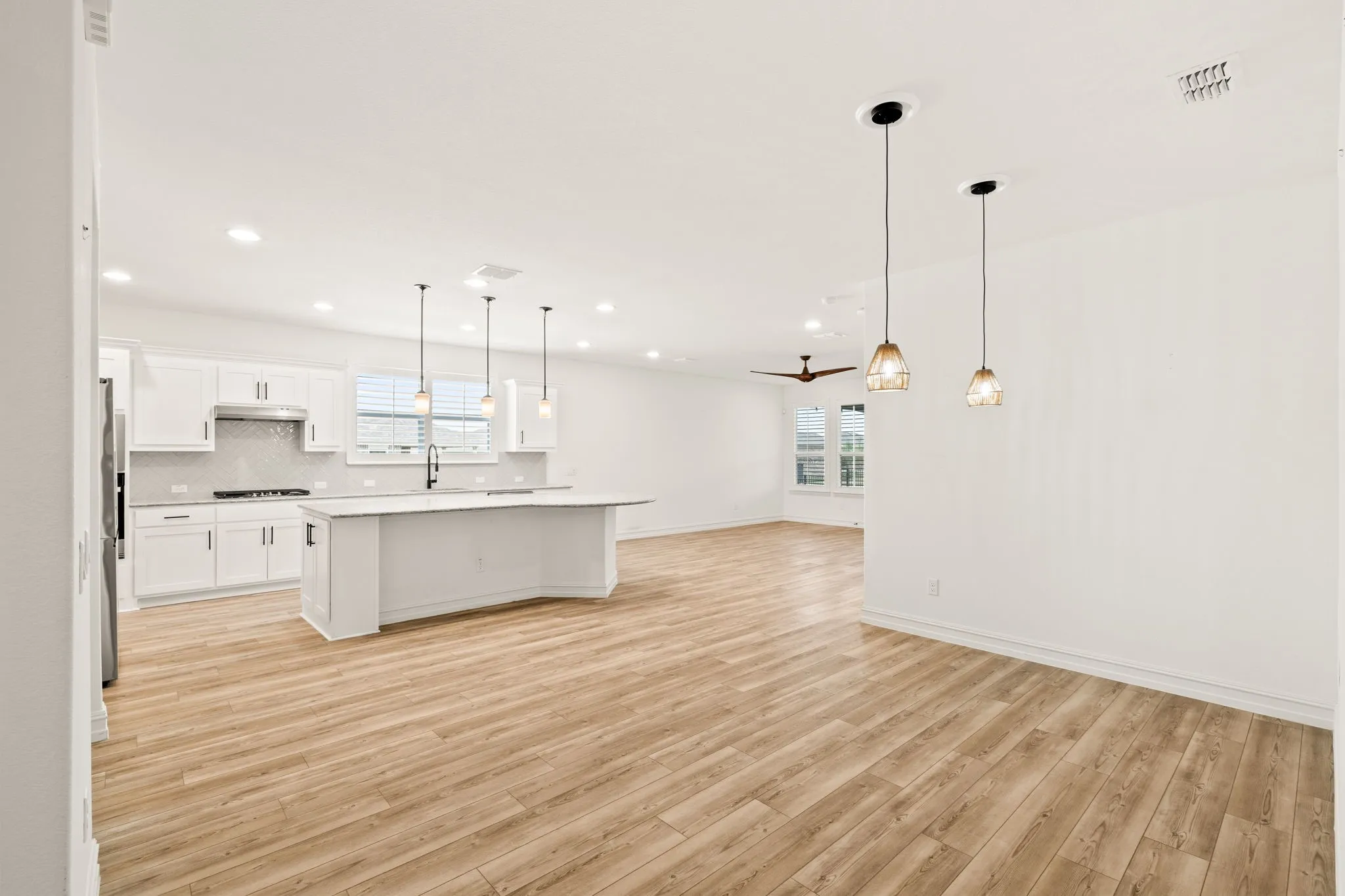 Single Family Residence For Sale in Denton County , 1201 Cornerstone Drive, Little Elm, Texas 76227, 2 Bedroom, 2 Bathroom, 2 Garage spaces, 1,986 Sqft, built in 2023, mls#21274298, Real Estate Agent in Little Elm, Homes For Sale in Denton county, Homes For Sale in Little Elm, Realtor in Little Elm Texas, Real Estate Brokerage Independent Realty Texas, Luminita Cordes Realtor