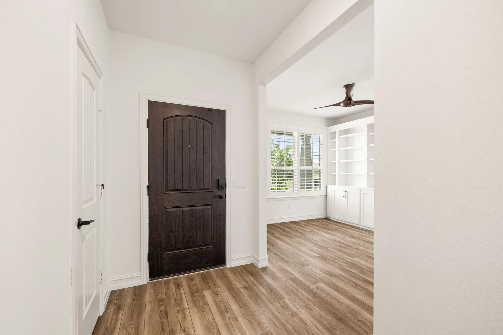 Single Family Residence For Sale in Denton County , 1201 Cornerstone Drive, Little Elm, Texas 76227, 2 Bedroom, 2 Bathroom, 2 Garage spaces, 1,986 Sqft, built in 2023, mls#21274298, Real Estate Agent in Little Elm, Homes For Sale in Denton county, Homes For Sale in Little Elm, Realtor in Little Elm Texas, Real Estate Brokerage Independent Realty Texas, Luminita Cordes Realtor