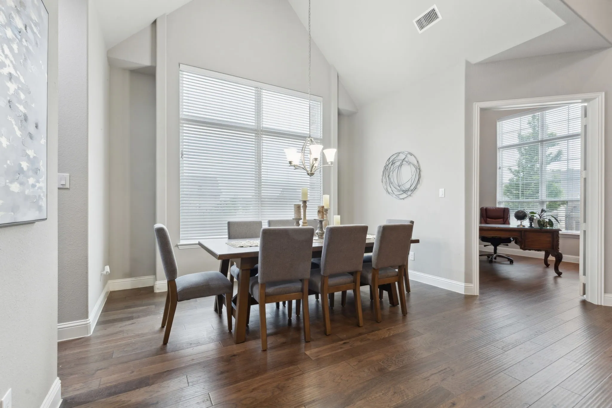 Single Family Residence For Sale in Collin County , 2610 Sunset Bay Lane, Nevada, Texas 75173, 4 Bedroom, 4 Bathroom, 3 Garage spaces, 3,982 Sqft, built in 2017, mls#21281776, Real Estate Agent in Nevada, Homes For Sale in Collin county, Homes For Sale in Nevada, Realtor in Nevada Texas, Real Estate Brokerage Independent Realty Texas, Luminita Cordes Realtor