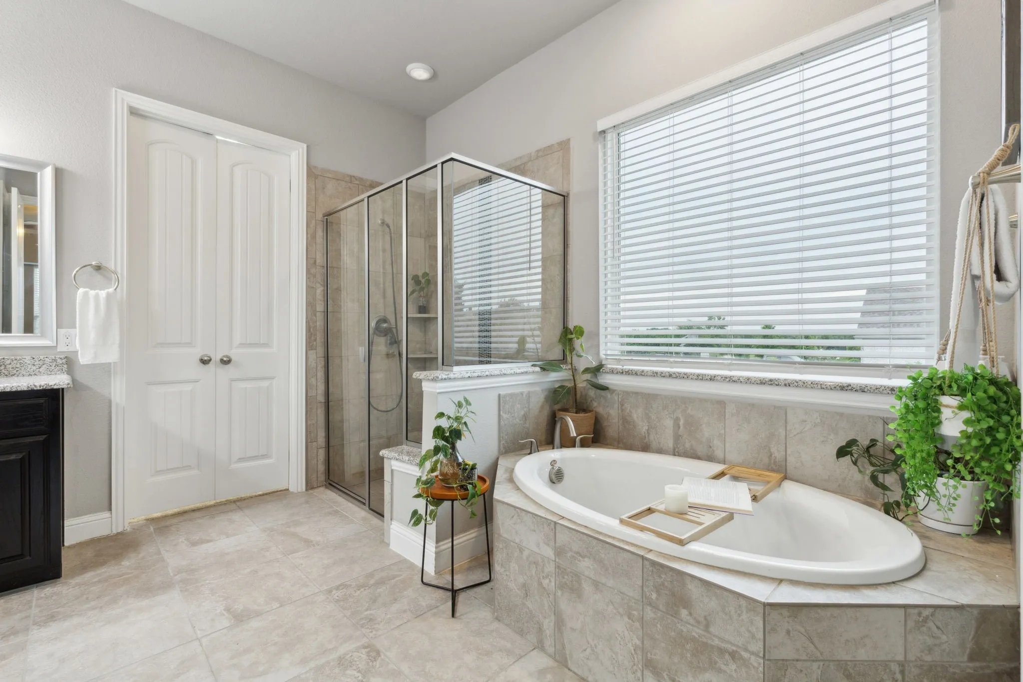 Single Family Residence For Sale in Collin County , 2610 Sunset Bay Lane, Nevada, Texas 75173, 4 Bedroom, 4 Bathroom, 3 Garage spaces, 3,982 Sqft, built in 2017, mls#21281776, Real Estate Agent in Nevada, Homes For Sale in Collin county, Homes For Sale in Nevada, Realtor in Nevada Texas, Real Estate Brokerage Independent Realty Texas, Luminita Cordes Realtor