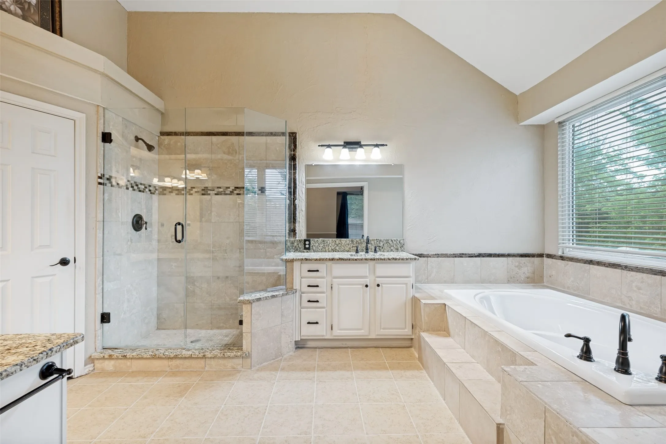 Single Family Residence For Sale in Collin County , 2616 Greencastle Lane, Plano, Texas 75075, 3 Bedroom, 2 Bathroom, 2 Garage spaces, 1,946 Sqft, built in 1989, mls#21257865, Real Estate Agent in Plano, Homes For Sale in Collin county, Homes For Sale in Plano, Realtor in Plano Texas, Real Estate Brokerage Independent Realty Texas, Luminita Cordes Realtor