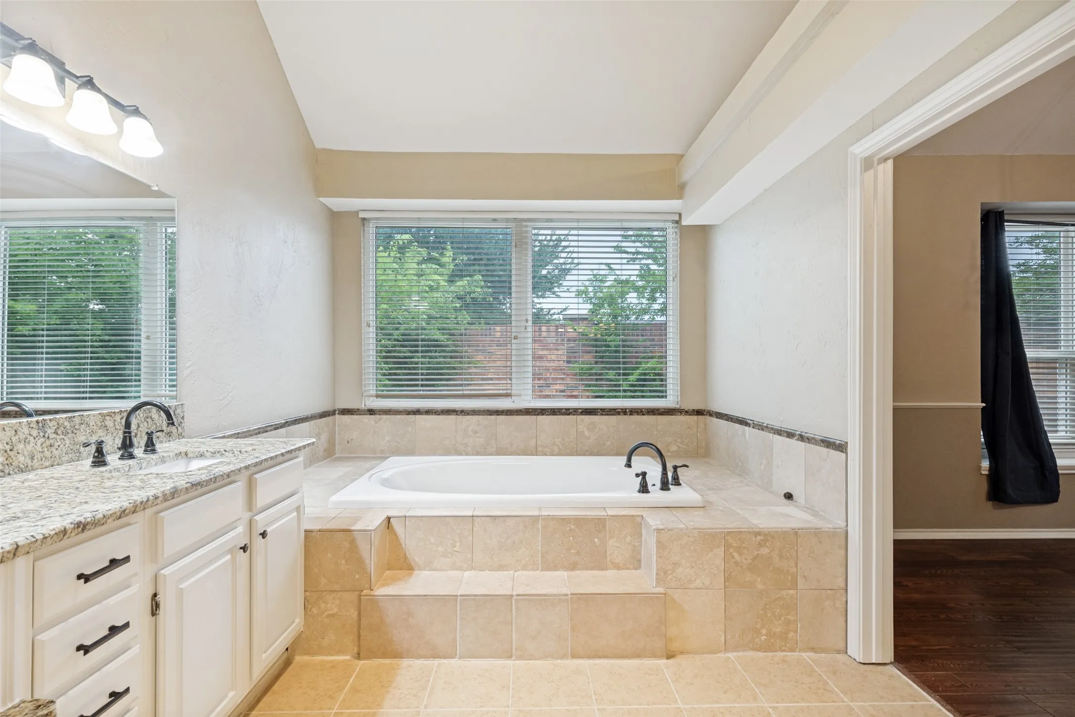 Single Family Residence For Sale in Collin County , 2616 Greencastle Lane, Plano, Texas 75075, 3 Bedroom, 2 Bathroom, 2 Garage spaces, 1,946 Sqft, built in 1989, mls#21257865, Real Estate Agent in Plano, Homes For Sale in Collin county, Homes For Sale in Plano, Realtor in Plano Texas, Real Estate Brokerage Independent Realty Texas, Luminita Cordes Realtor