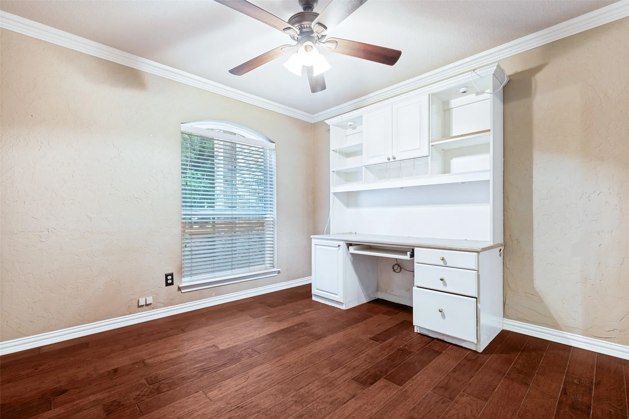 Single Family Residence For Sale in Collin County , 2616 Greencastle Lane, Plano, Texas 75075, 3 Bedroom, 2 Bathroom, 2 Garage spaces, 1,946 Sqft, built in 1989, mls#21257865, Real Estate Agent in Plano, Homes For Sale in Collin county, Homes For Sale in Plano, Realtor in Plano Texas, Real Estate Brokerage Independent Realty Texas, Luminita Cordes Realtor