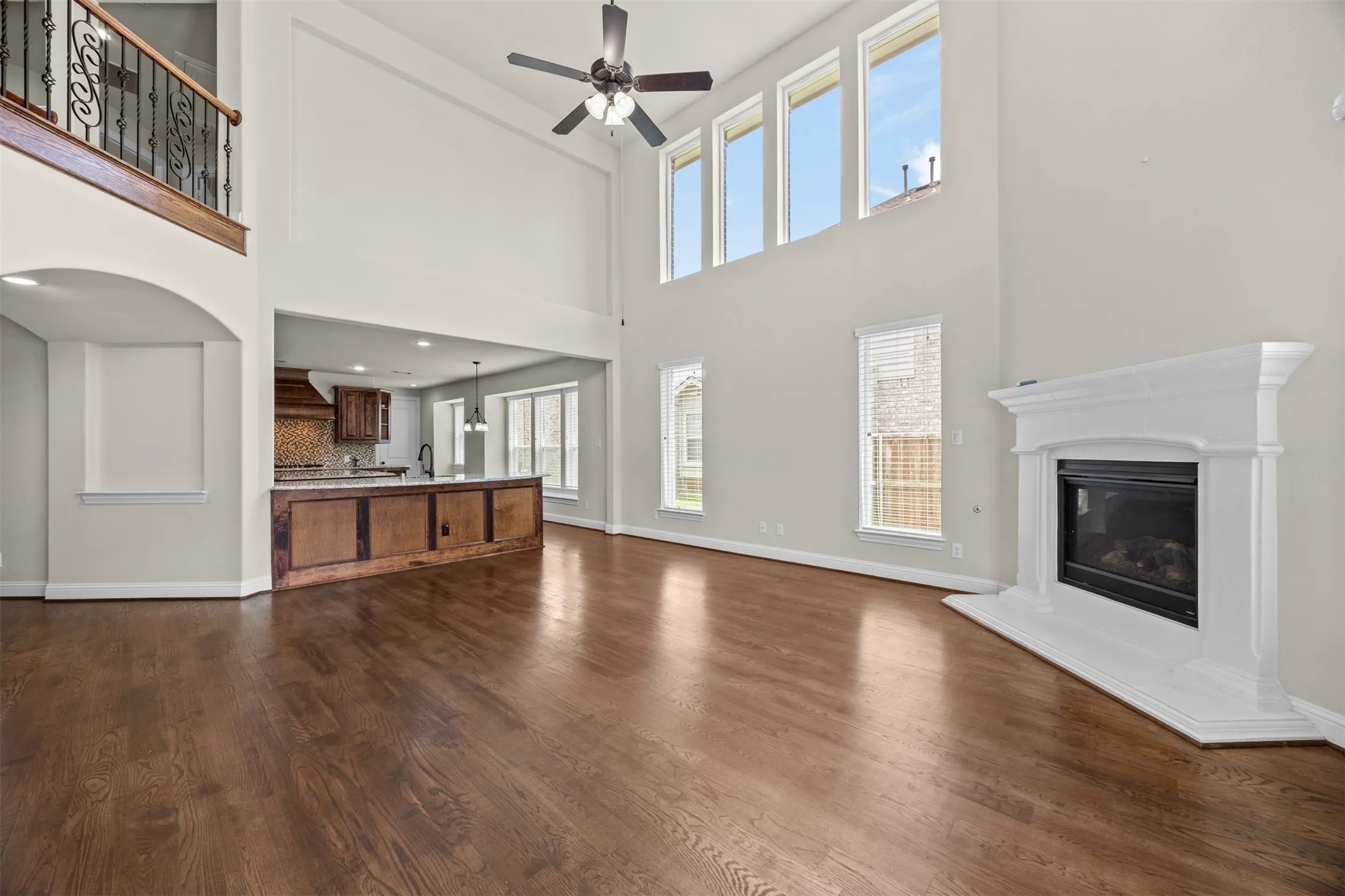 Single Family Residence For Sale in Collin County , 6425 Abbotsford Drive, Plano, Texas 75074, 5 Bedroom, 4 Bathroom, 2 Garage spaces, 3,831 Sqft, built in 2017, mls#21281074, Real Estate Agent in Plano, Homes For Sale in Collin county, Homes For Sale in Plano, Realtor in Plano Texas, Real Estate Brokerage Independent Realty Texas, Luminita Cordes Realtor