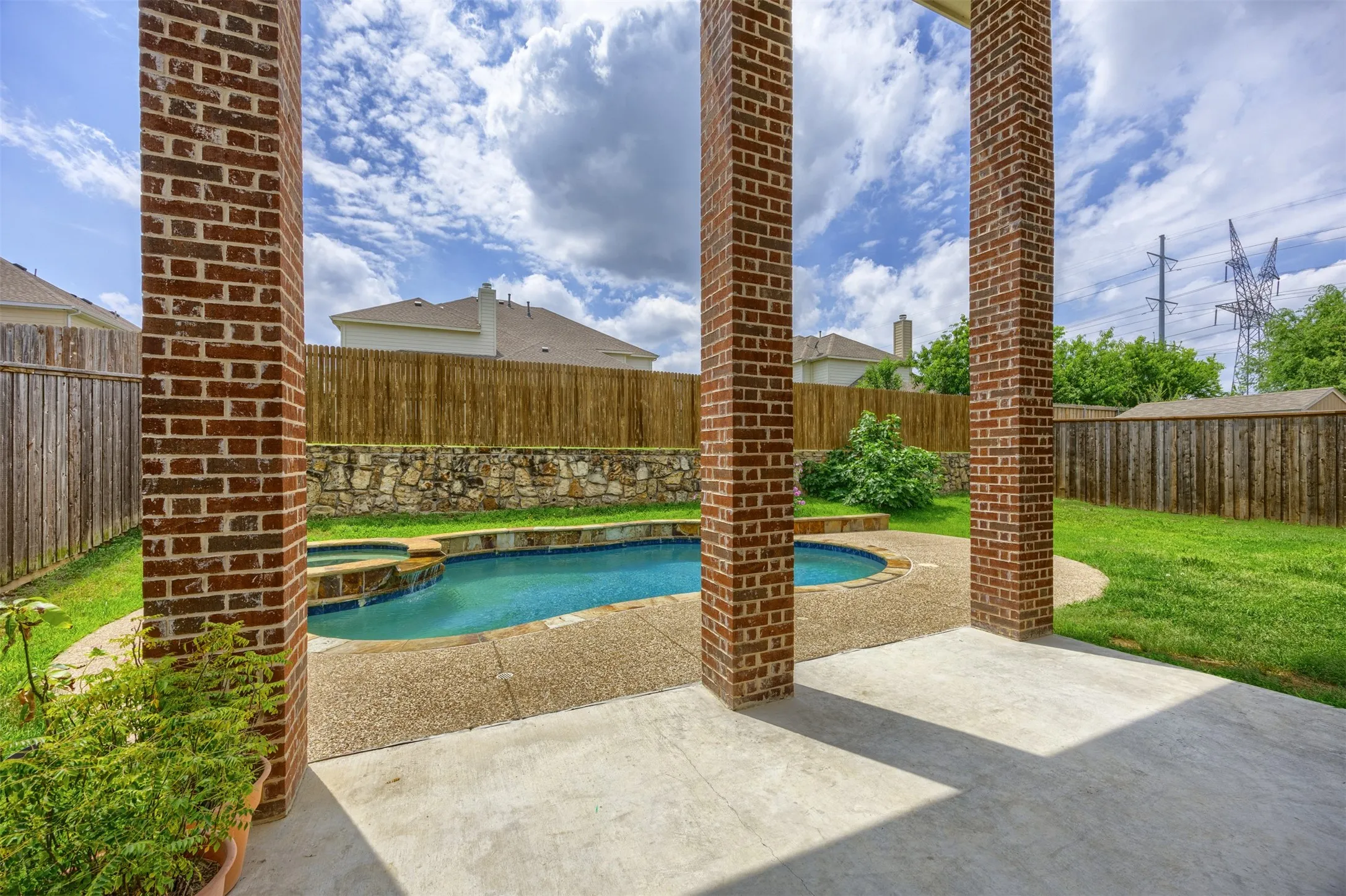 Single Family Residence For Sale in Collin County , 6425 Abbotsford Drive, Plano, Texas 75074, 5 Bedroom, 4 Bathroom, 2 Garage spaces, 3,831 Sqft, built in 2017, mls#21281074, Real Estate Agent in Plano, Homes For Sale in Collin county, Homes For Sale in Plano, Realtor in Plano Texas, Real Estate Brokerage Independent Realty Texas, Luminita Cordes Realtor