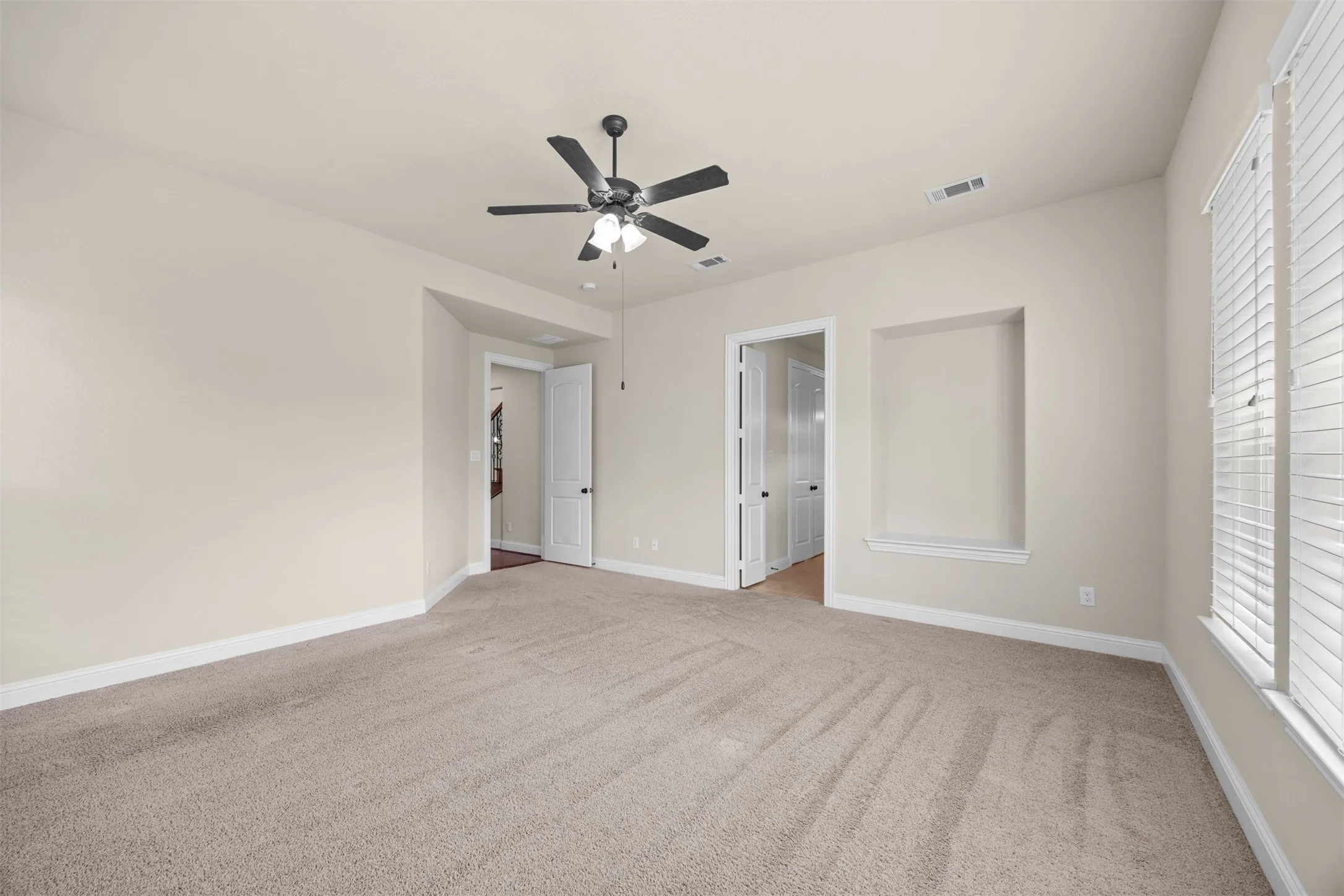 Single Family Residence For Sale in Collin County , 6425 Abbotsford Drive, Plano, Texas 75074, 5 Bedroom, 4 Bathroom, 2 Garage spaces, 3,831 Sqft, built in 2017, mls#21281074, Real Estate Agent in Plano, Homes For Sale in Collin county, Homes For Sale in Plano, Realtor in Plano Texas, Real Estate Brokerage Independent Realty Texas, Luminita Cordes Realtor