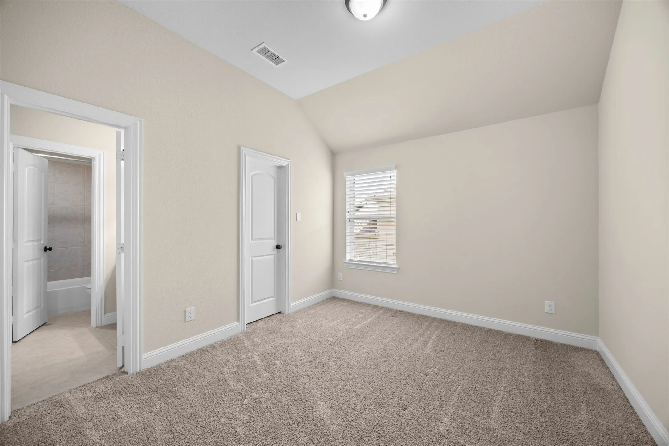 Single Family Residence For Sale in Collin County , 6425 Abbotsford Drive, Plano, Texas 75074, 5 Bedroom, 4 Bathroom, 2 Garage spaces, 3,831 Sqft, built in 2017, mls#21281074, Real Estate Agent in Plano, Homes For Sale in Collin county, Homes For Sale in Plano, Realtor in Plano Texas, Real Estate Brokerage Independent Realty Texas, Luminita Cordes Realtor
