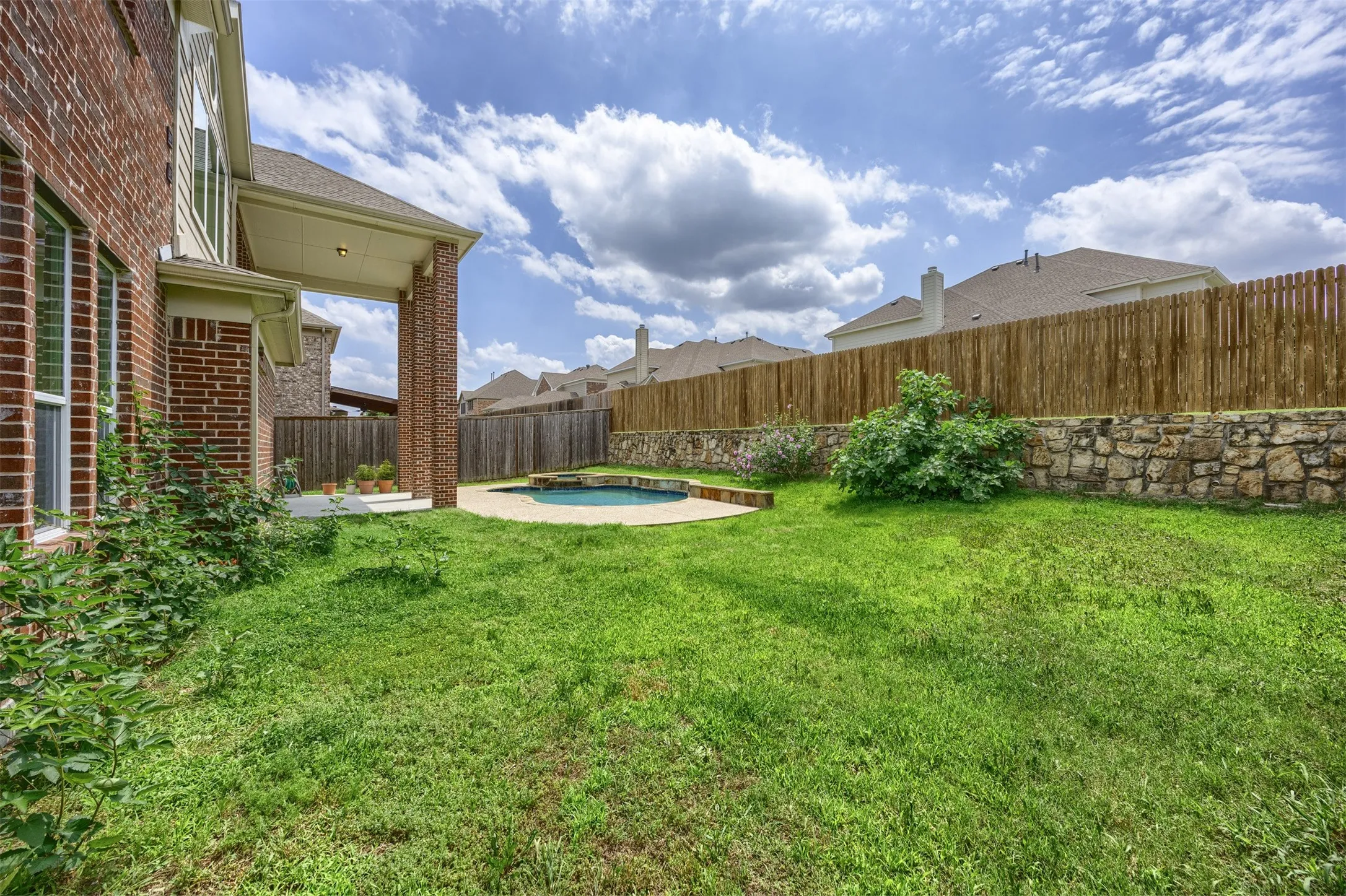 Single Family Residence For Sale in Collin County , 6425 Abbotsford Drive, Plano, Texas 75074, 5 Bedroom, 4 Bathroom, 2 Garage spaces, 3,831 Sqft, built in 2017, mls#21281074, Real Estate Agent in Plano, Homes For Sale in Collin county, Homes For Sale in Plano, Realtor in Plano Texas, Real Estate Brokerage Independent Realty Texas, Luminita Cordes Realtor