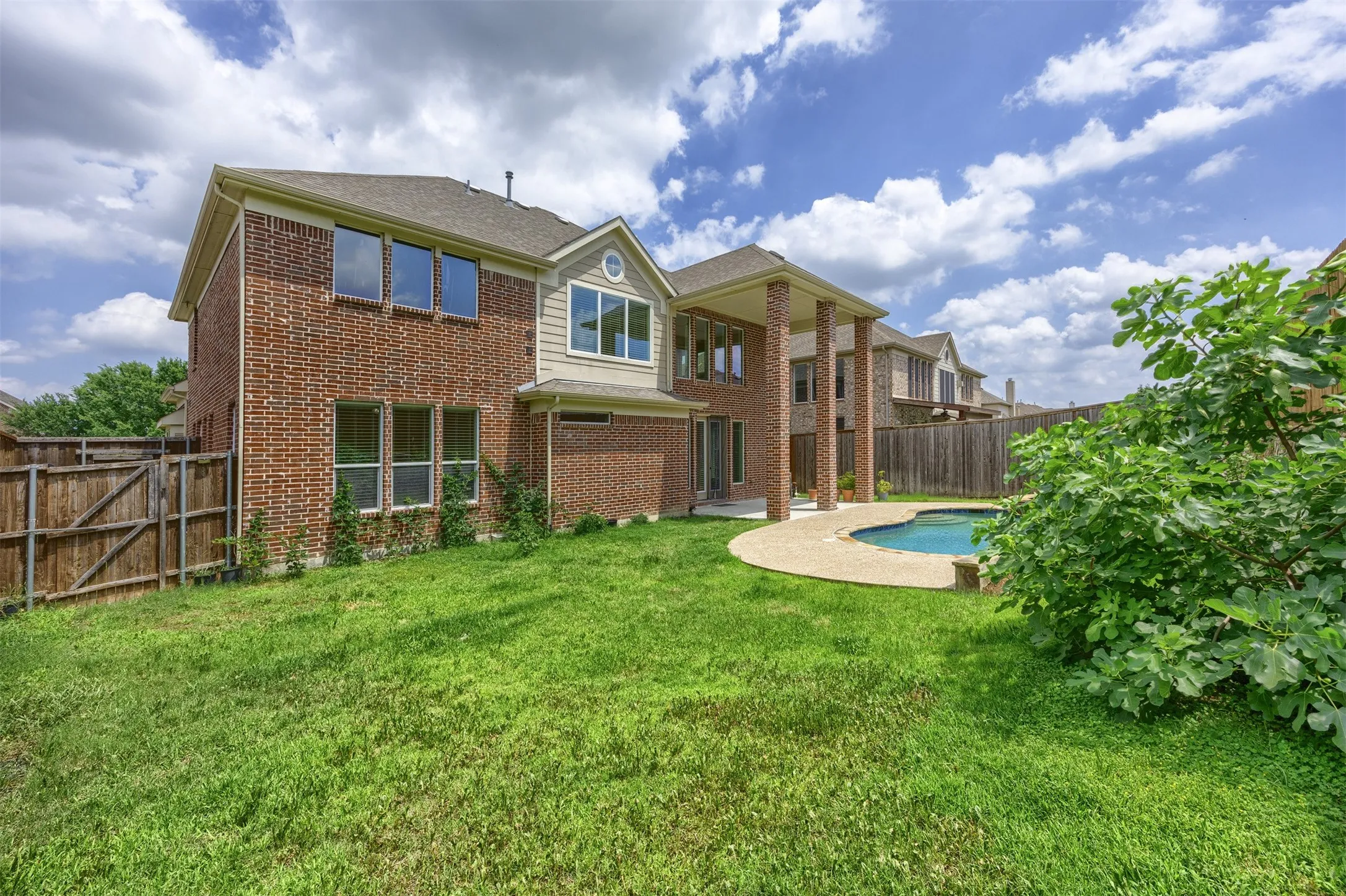Single Family Residence For Sale in Collin County , 6425 Abbotsford Drive, Plano, Texas 75074, 5 Bedroom, 4 Bathroom, 2 Garage spaces, 3,831 Sqft, built in 2017, mls#21281074, Real Estate Agent in Plano, Homes For Sale in Collin county, Homes For Sale in Plano, Realtor in Plano Texas, Real Estate Brokerage Independent Realty Texas, Luminita Cordes Realtor