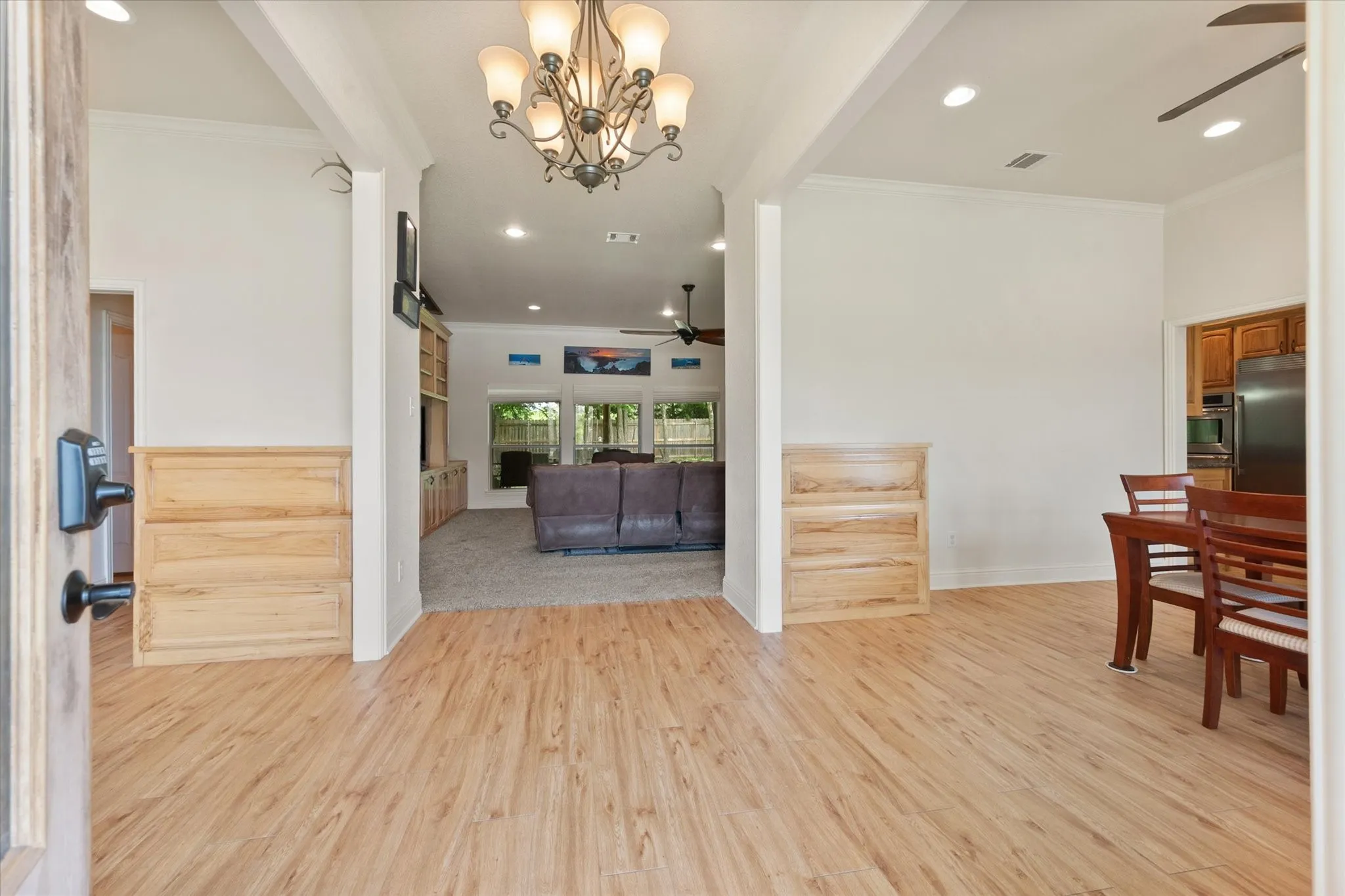 Single Family Residence For Sale in Johnson County , 548 Mckittrick Court, Godley, Texas 76044, 3 Bedroom, 3 Bathroom, 3 Garage spaces, 3,386 Sqft, built in 2011, mls#21280848, Real Estate Agent in Godley, Homes For Sale in Johnson county, Homes For Sale in Godley, Realtor in Godley Texas, Real Estate Brokerage Independent Realty Texas, Luminita Cordes Realtor