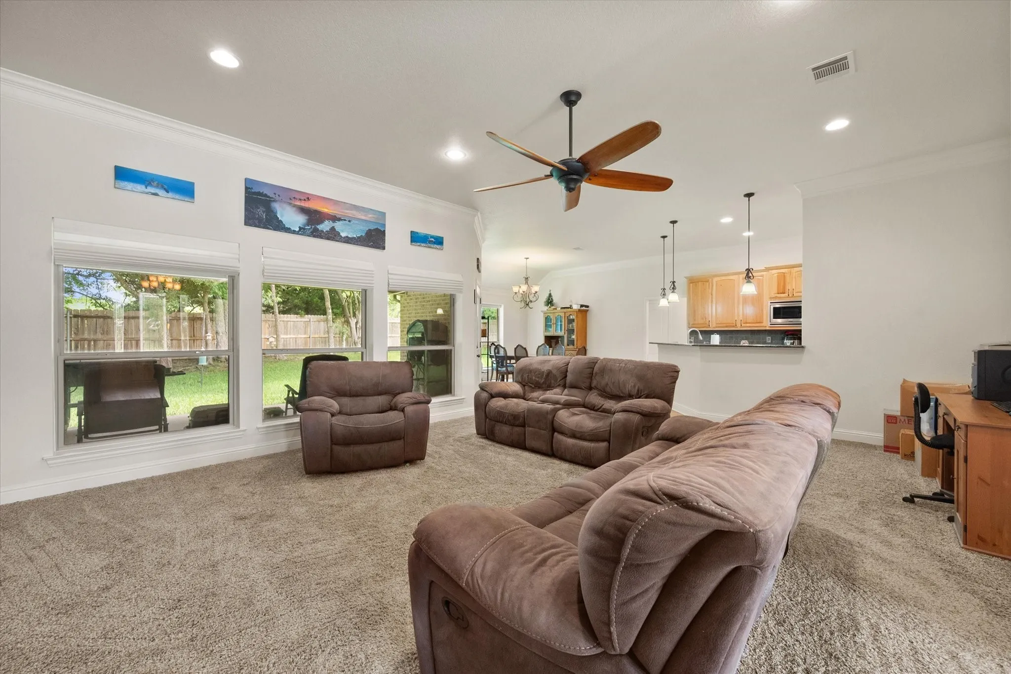 Single Family Residence For Sale in Johnson County , 548 Mckittrick Court, Godley, Texas 76044, 3 Bedroom, 3 Bathroom, 3 Garage spaces, 3,386 Sqft, built in 2011, mls#21280848, Real Estate Agent in Godley, Homes For Sale in Johnson county, Homes For Sale in Godley, Realtor in Godley Texas, Real Estate Brokerage Independent Realty Texas, Luminita Cordes Realtor