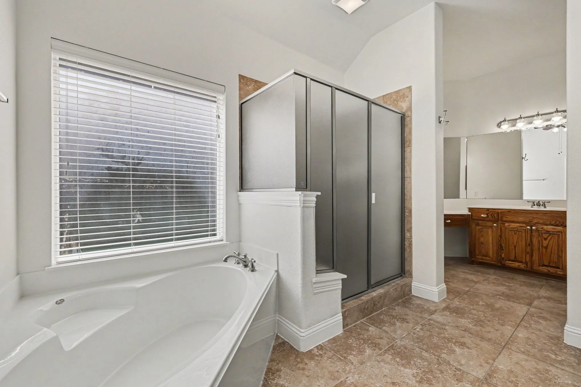 Single Family Residence For Sale in Collin County , 9546 Lance Drive, Frisco, Texas 75035, 3 Bedroom, 2 Bathroom, 2 Garage spaces, 2,495 Sqft, built in 2011, mls#21276158, Real Estate Agent in Frisco, Homes For Sale in Collin county, Homes For Sale in Frisco, Realtor in Frisco Texas, Real Estate Brokerage Independent Realty Texas, Luminita Cordes Realtor