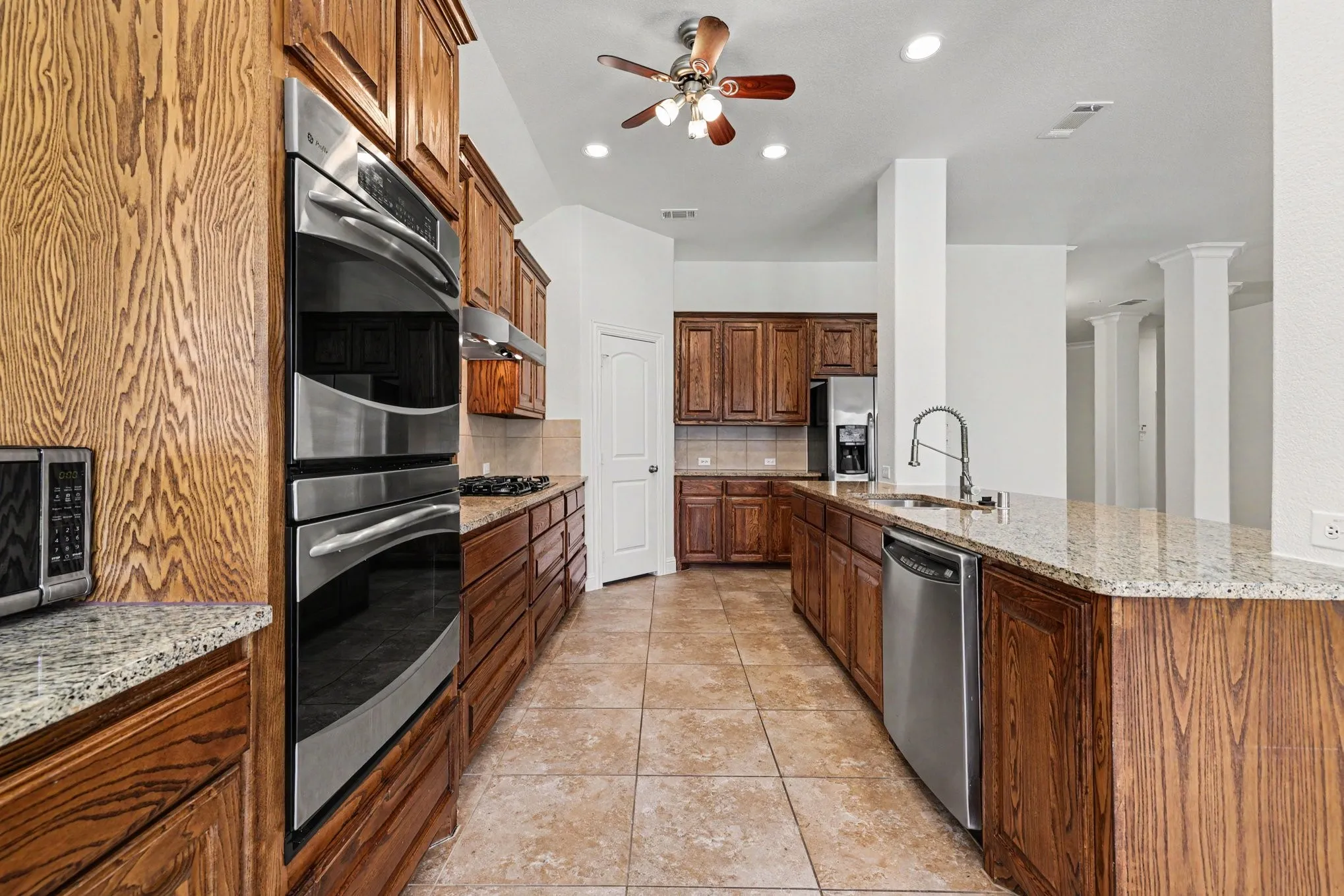 Single Family Residence For Sale in Collin County , 9546 Lance Drive, Frisco, Texas 75035, 3 Bedroom, 2 Bathroom, 2 Garage spaces, 2,495 Sqft, built in 2011, mls#21276158, Real Estate Agent in Frisco, Homes For Sale in Collin county, Homes For Sale in Frisco, Realtor in Frisco Texas, Real Estate Brokerage Independent Realty Texas, Luminita Cordes Realtor