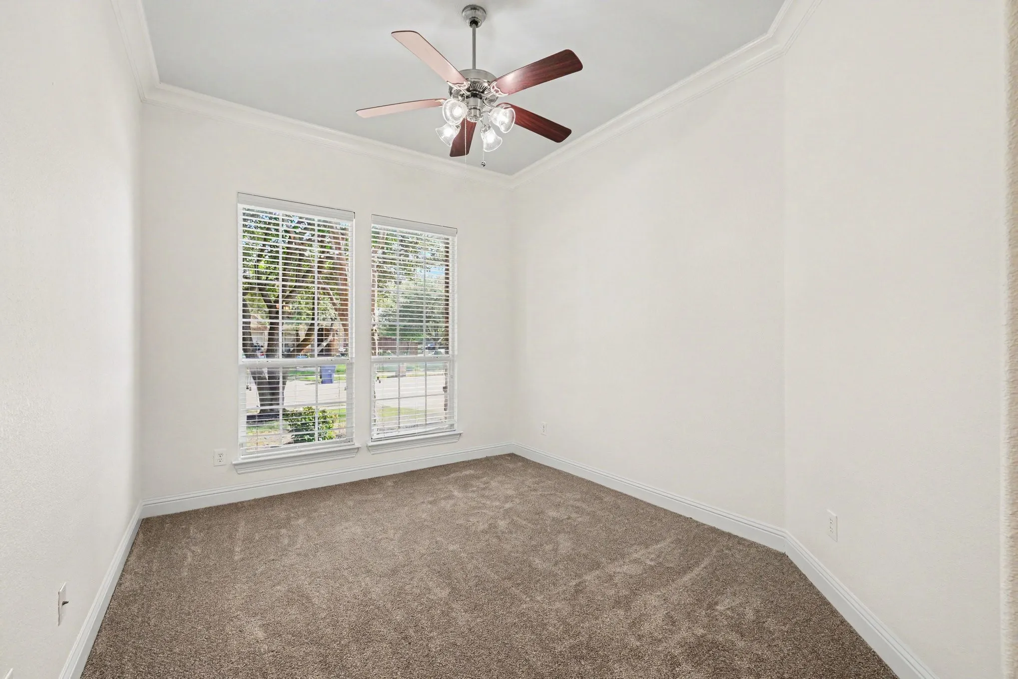 Single Family Residence For Sale in Collin County , 9546 Lance Drive, Frisco, Texas 75035, 3 Bedroom, 2 Bathroom, 2 Garage spaces, 2,495 Sqft, built in 2011, mls#21276158, Real Estate Agent in Frisco, Homes For Sale in Collin county, Homes For Sale in Frisco, Realtor in Frisco Texas, Real Estate Brokerage Independent Realty Texas, Luminita Cordes Realtor