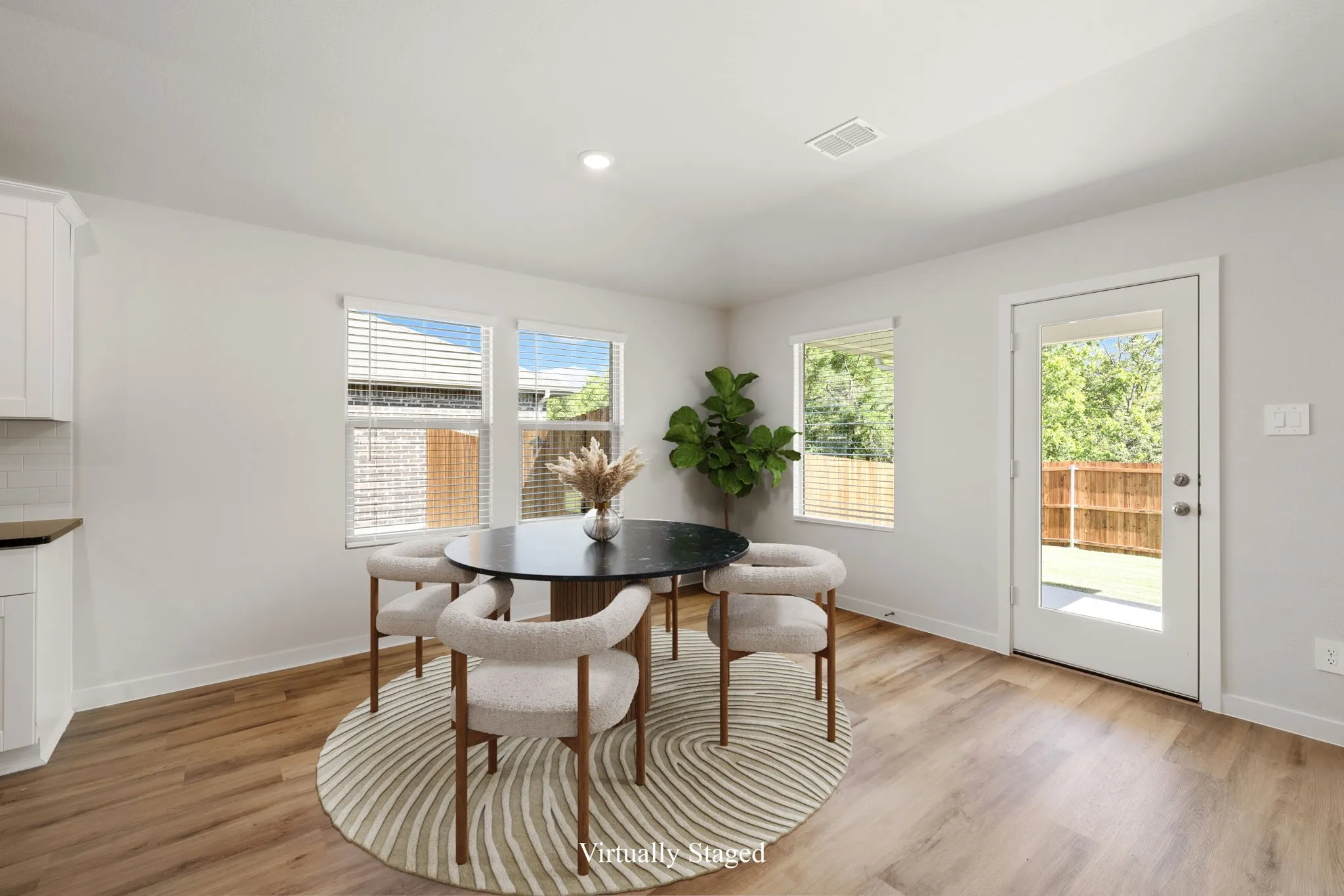 Virtually staged dining room
