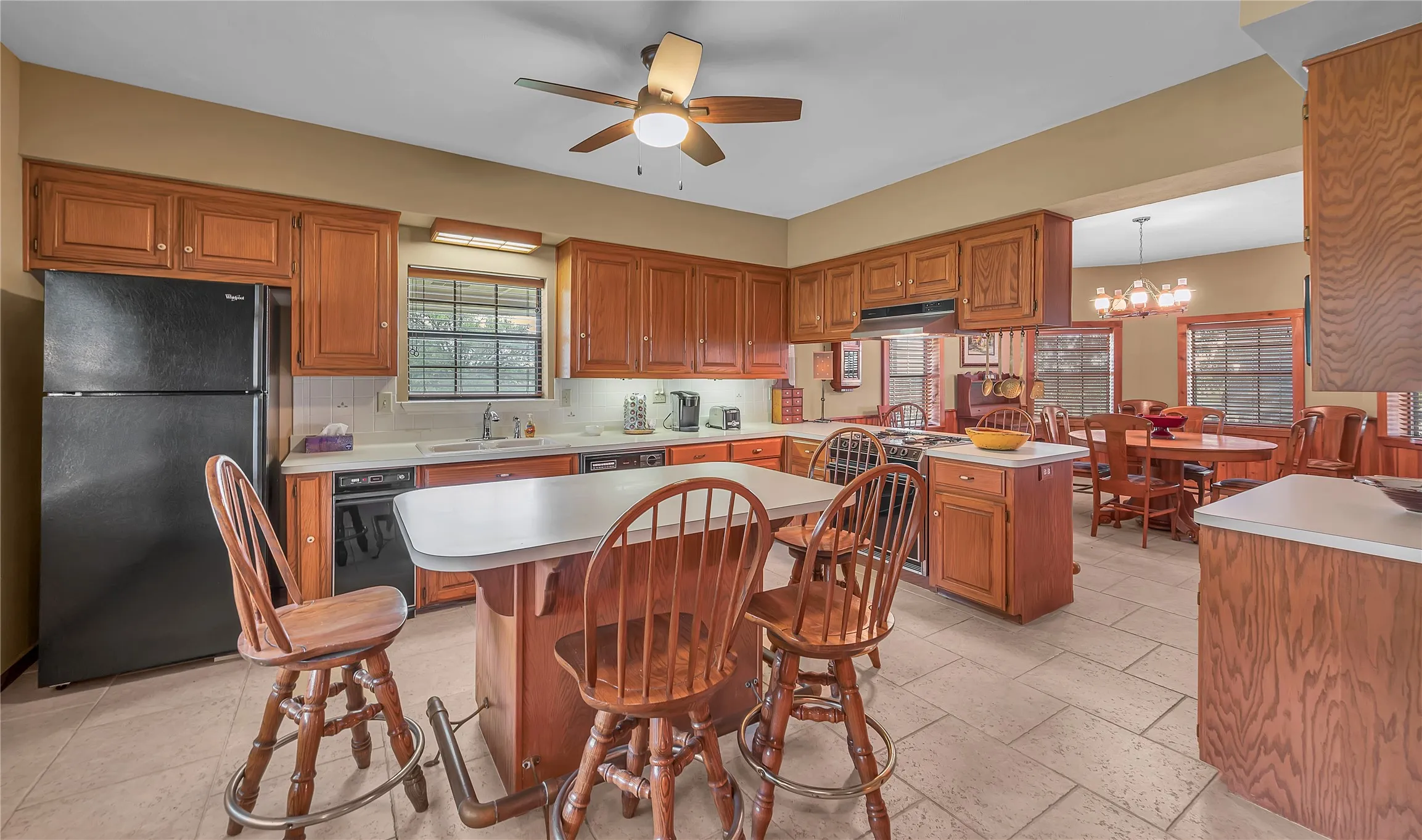 Farm For Sale in Bosque County , 8356 FM 219, Clifton, Texas 76634, 5 Bedrooms, 9 Bathrooms, 2 Garage spaces, 9,830 Sqft, built in 2002, Price $6,590,000, mls#21280622, Real Estate Agent in Clifton, Homes For Sale in Bosque county, Homes For Sale in Clifton, Realtor in Clifton Texas, Real Estate Brokerage Independent Realty Texas, Luminita Cordes Realtor