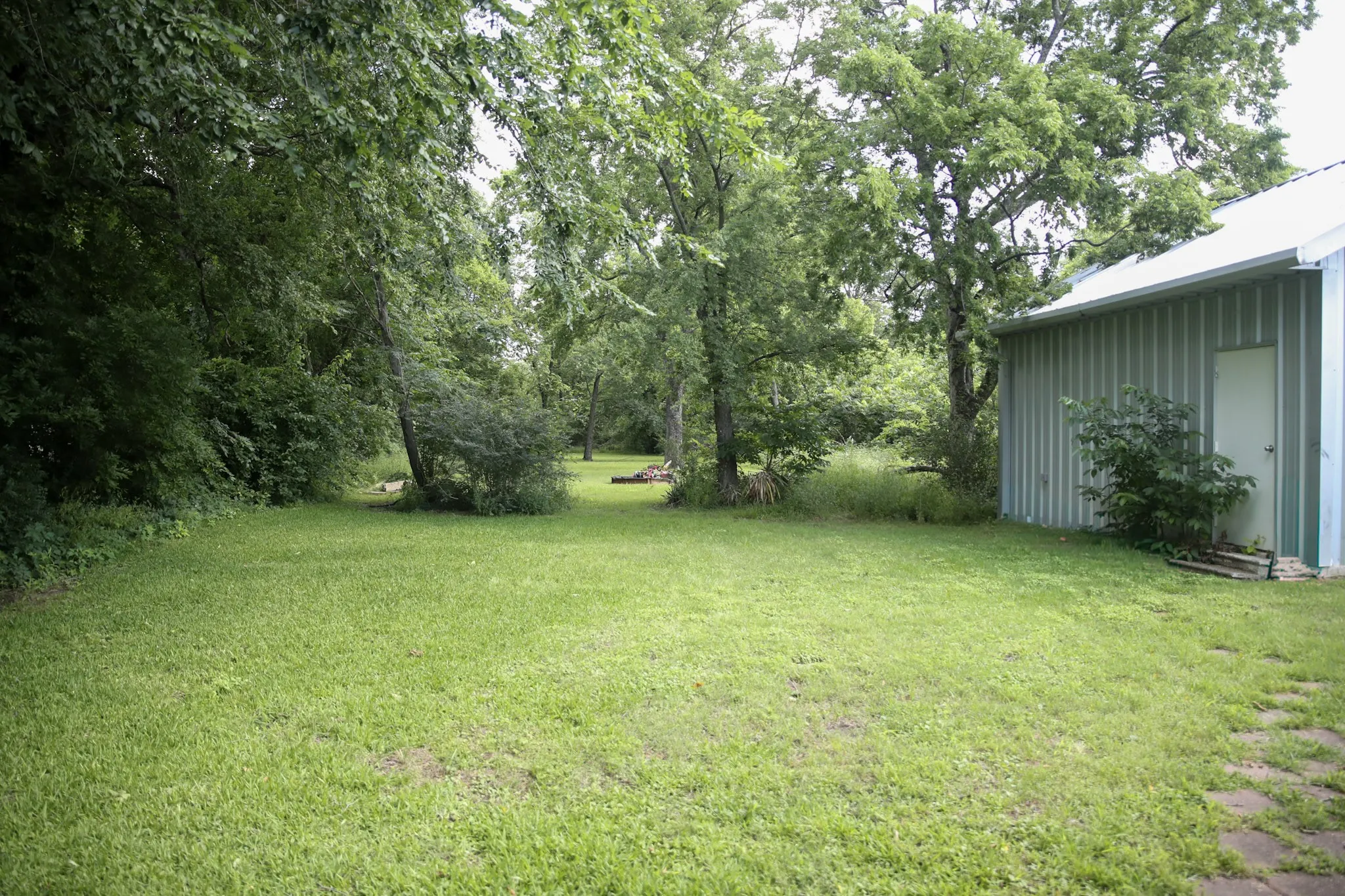 Single Family Residence For Sale in Hunt County , 1500 Bonham Street, Commerce, Texas 75428, 3 Bedroom, 2 Bathroom, 2 Garage spaces, 2,286 Sqft, built in 1935, mls#21281154, Real Estate Agent in Commerce, Homes For Sale in Hunt county, Homes For Sale in Commerce, Realtor in Commerce Texas, Real Estate Brokerage Independent Realty Texas, Luminita Cordes Realtor