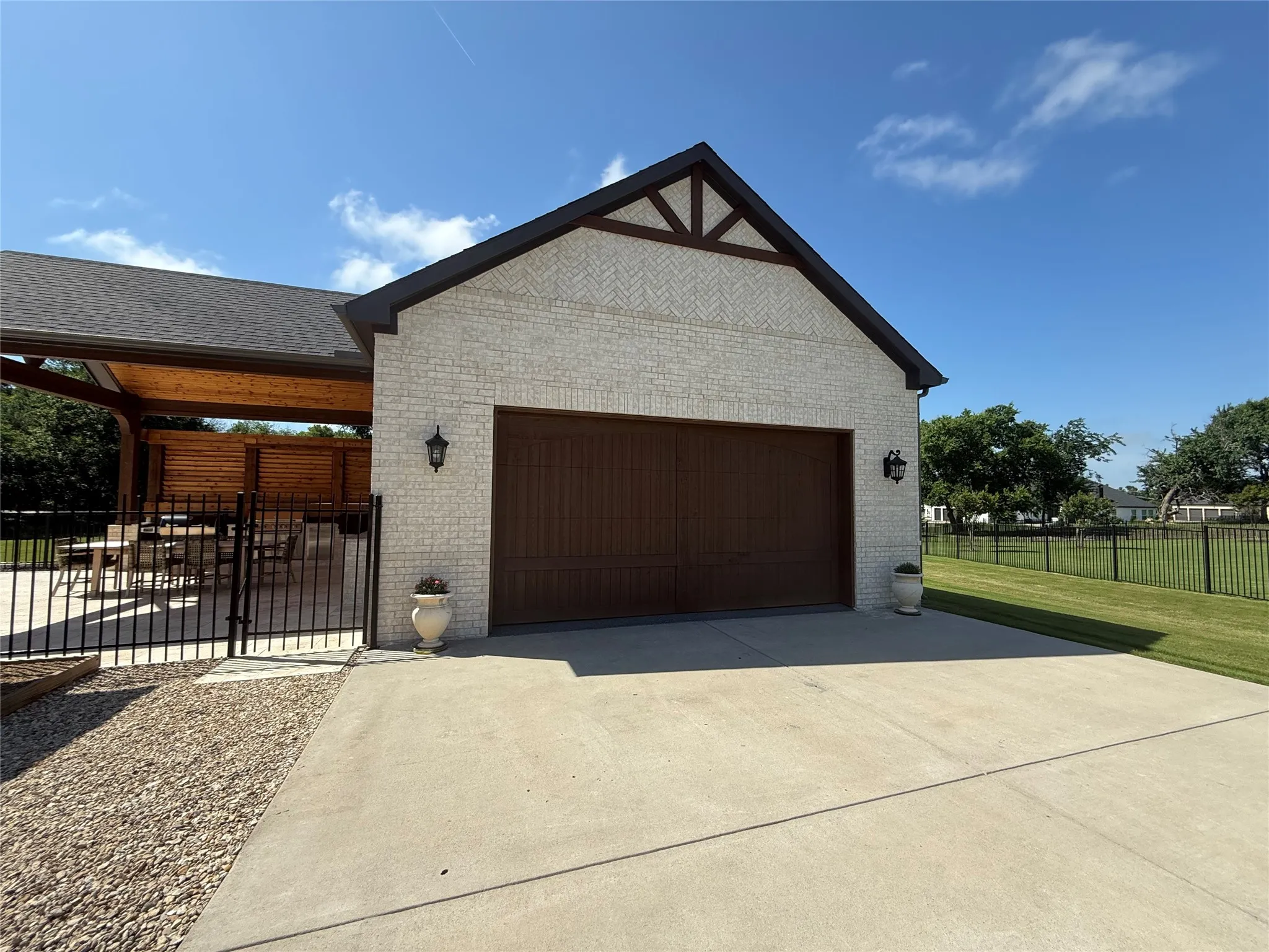Single Family Residence For Sale in Collin County , 117 Delano Court, Weston, Texas 75009, 4 Bedroom, 4 Bathroom, 5 Garage spaces, 3,249 Sqft, built in 2021, mls#21281540, Real Estate Agent in Weston, Homes For Sale in Collin county, Homes For Sale in Weston, Realtor in Weston Texas, Real Estate Brokerage Independent Realty Texas, Luminita Cordes Realtor