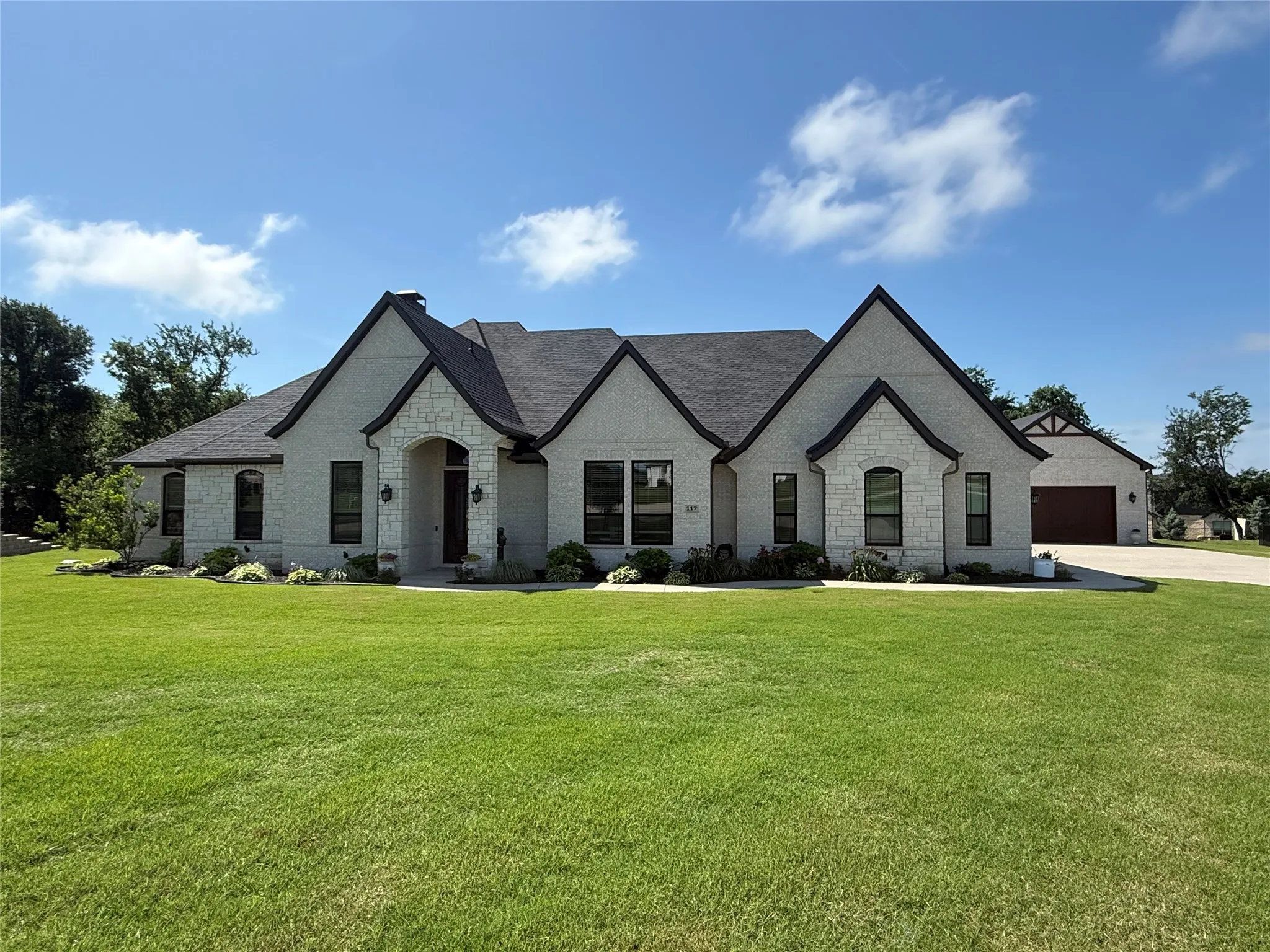 Single Family Residence For Sale in Collin County , 117 Delano Court, Weston, Texas 75009, 4 Bedroom, 4 Bathroom, 5 Garage spaces, 3,249 Sqft, built in 2021, mls#21281540, Real Estate Agent in Weston, Homes For Sale in Collin county, Homes For Sale in Weston, Realtor in Weston Texas, Real Estate Brokerage Independent Realty Texas, Luminita Cordes Realtor